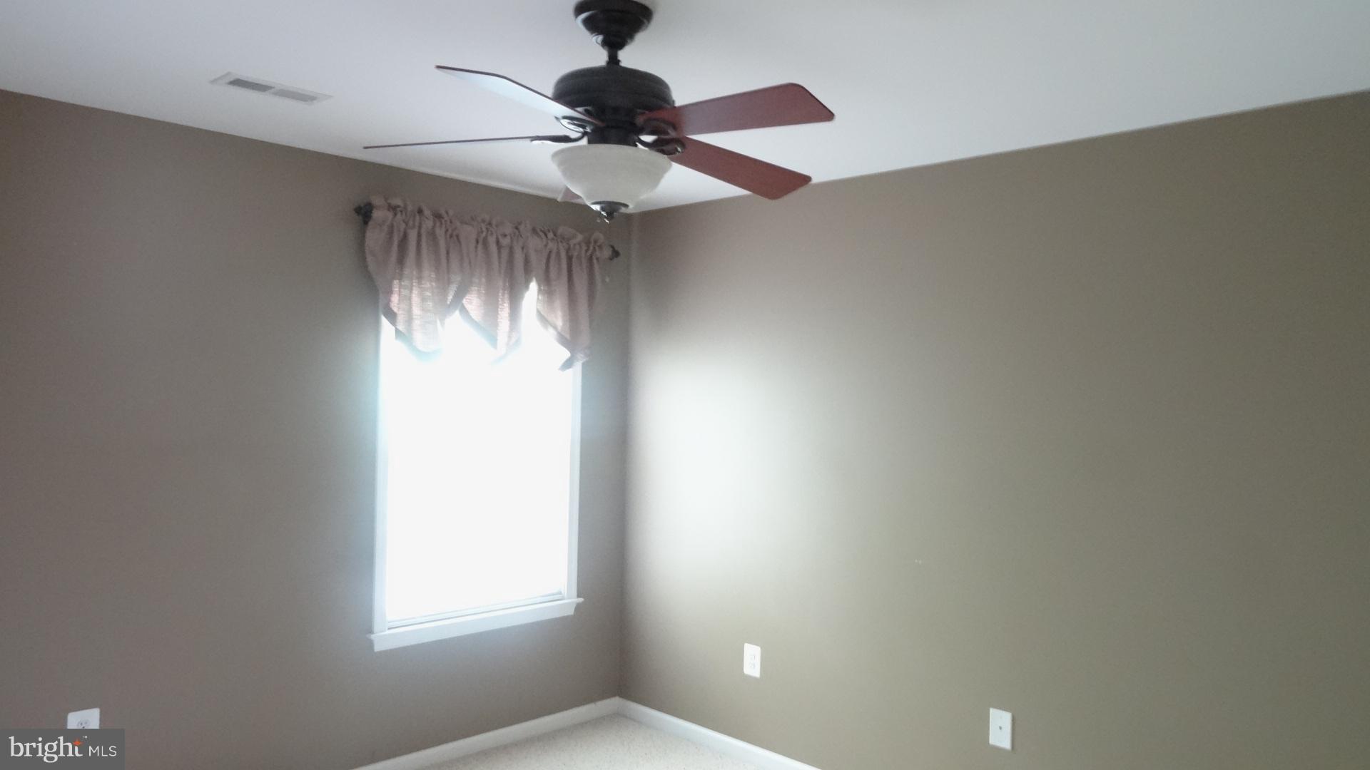 LEE'S CROSSING - Residential