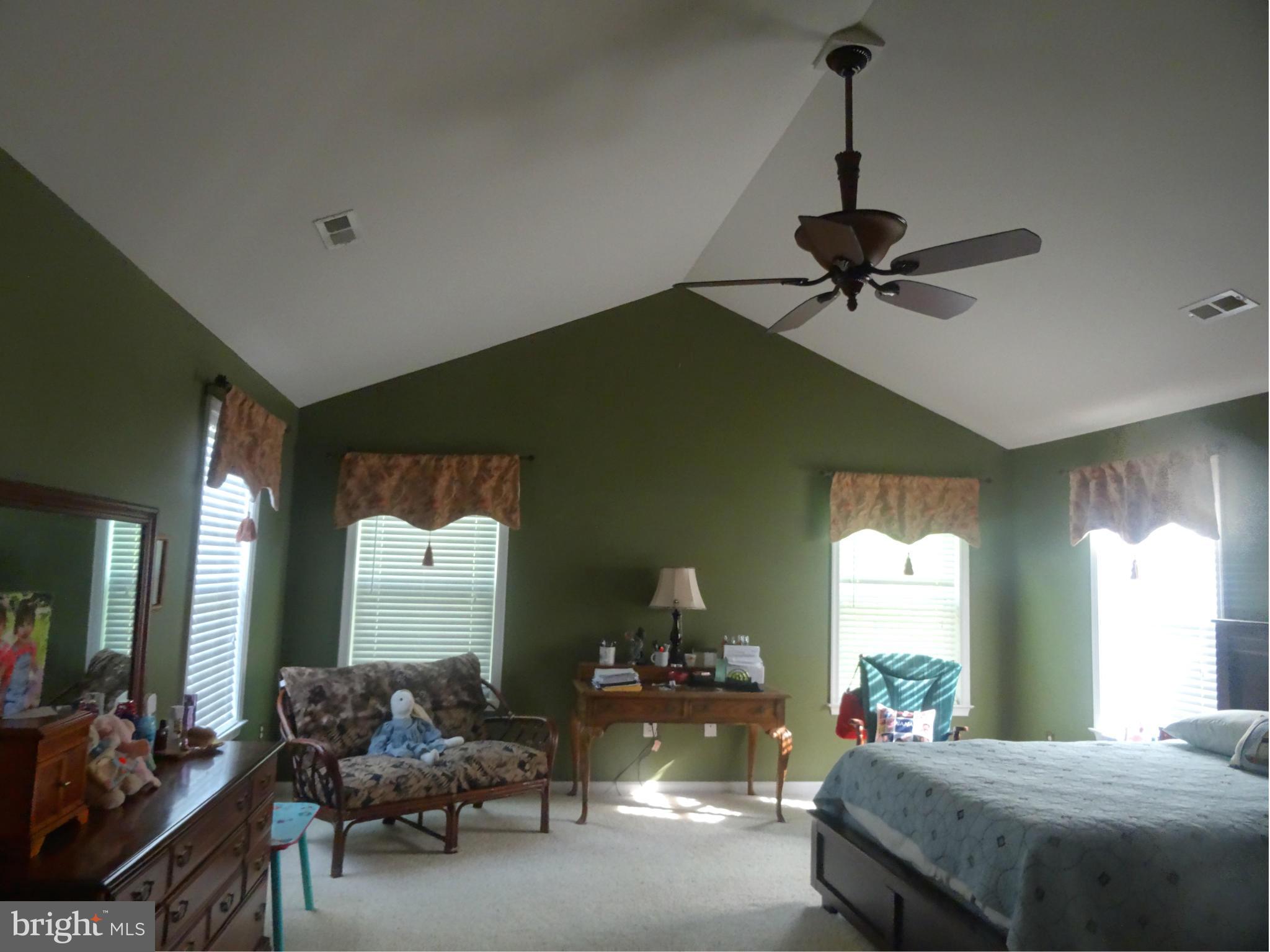 LEE'S CROSSING - Residential