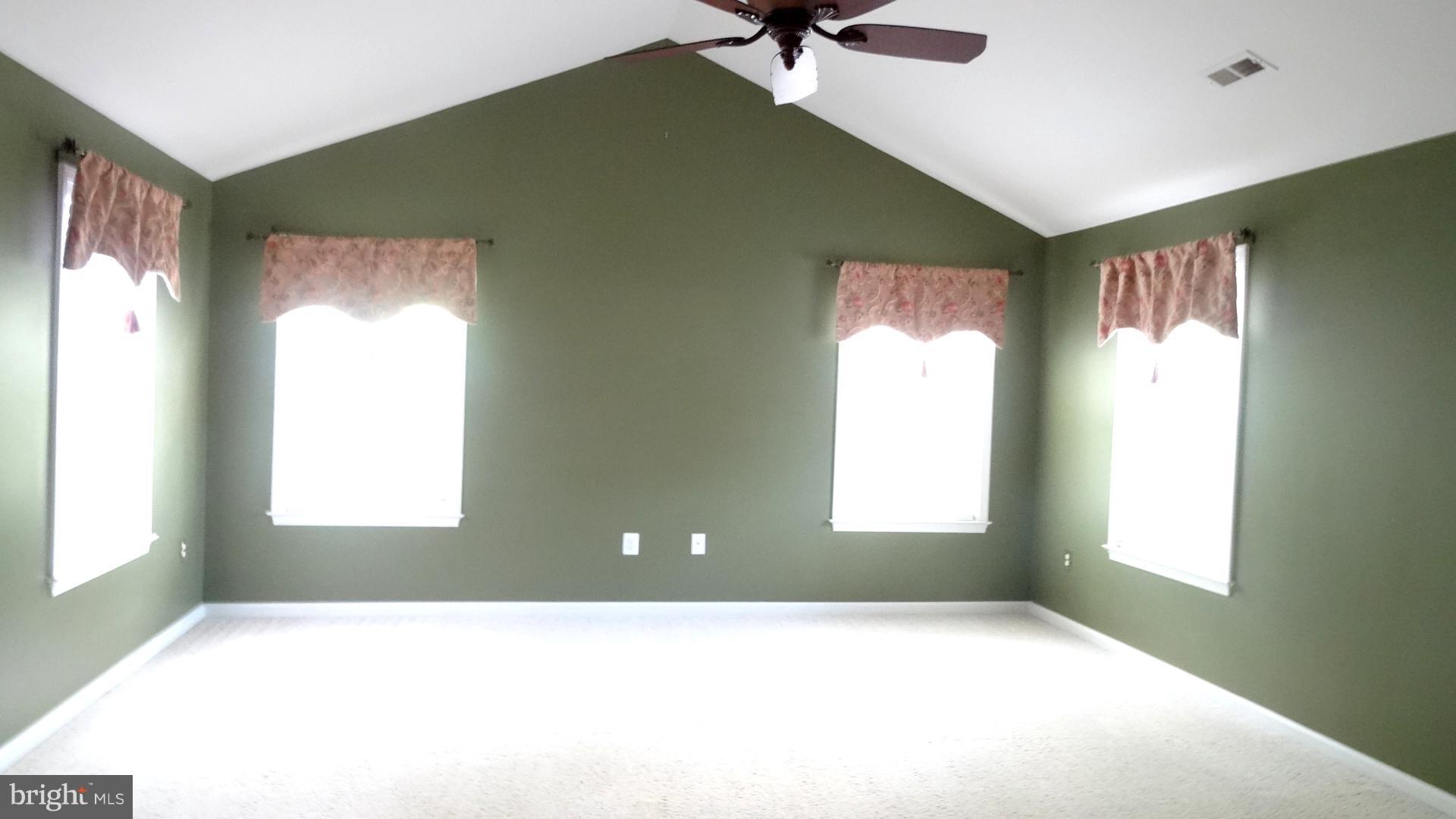 LEE'S CROSSING - Residential