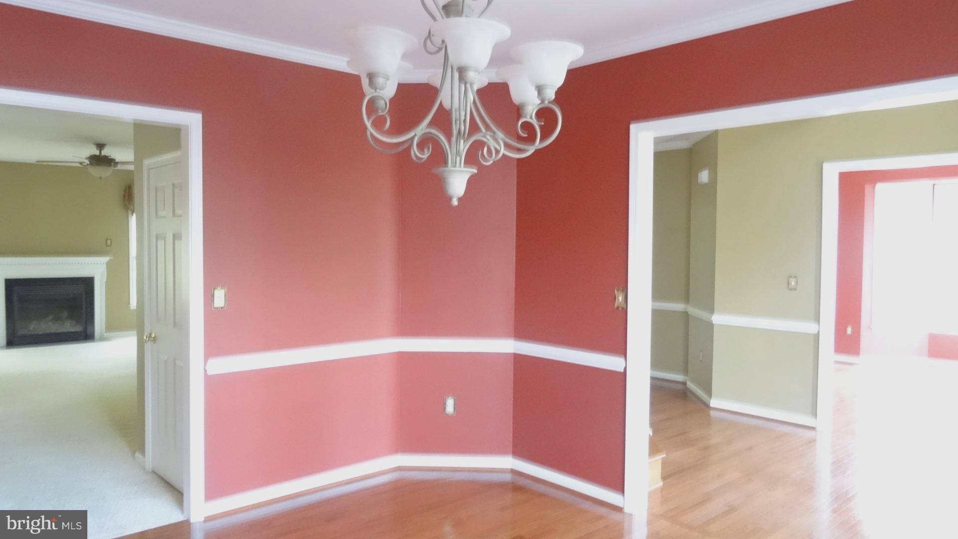 LEE'S CROSSING - Residential