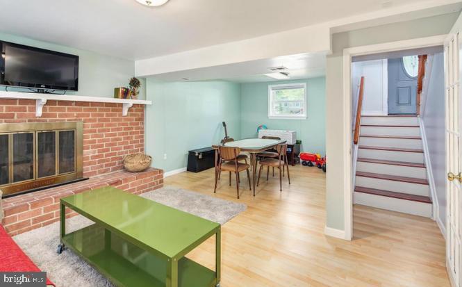 HUNGERFORD - Residential Lease