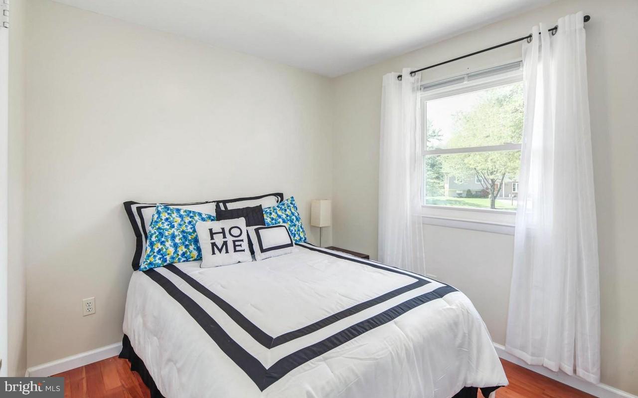 HUNGERFORD - Residential Lease