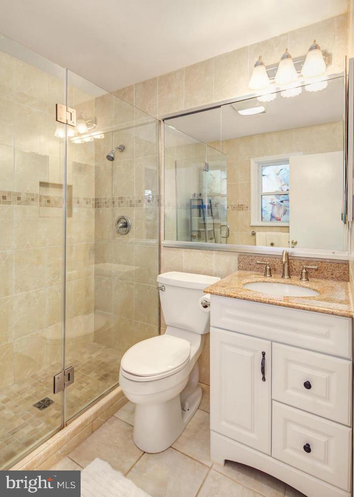 HUNGERFORD - Residential Lease