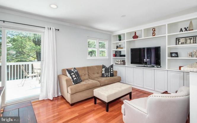 HUNGERFORD - Residential Lease