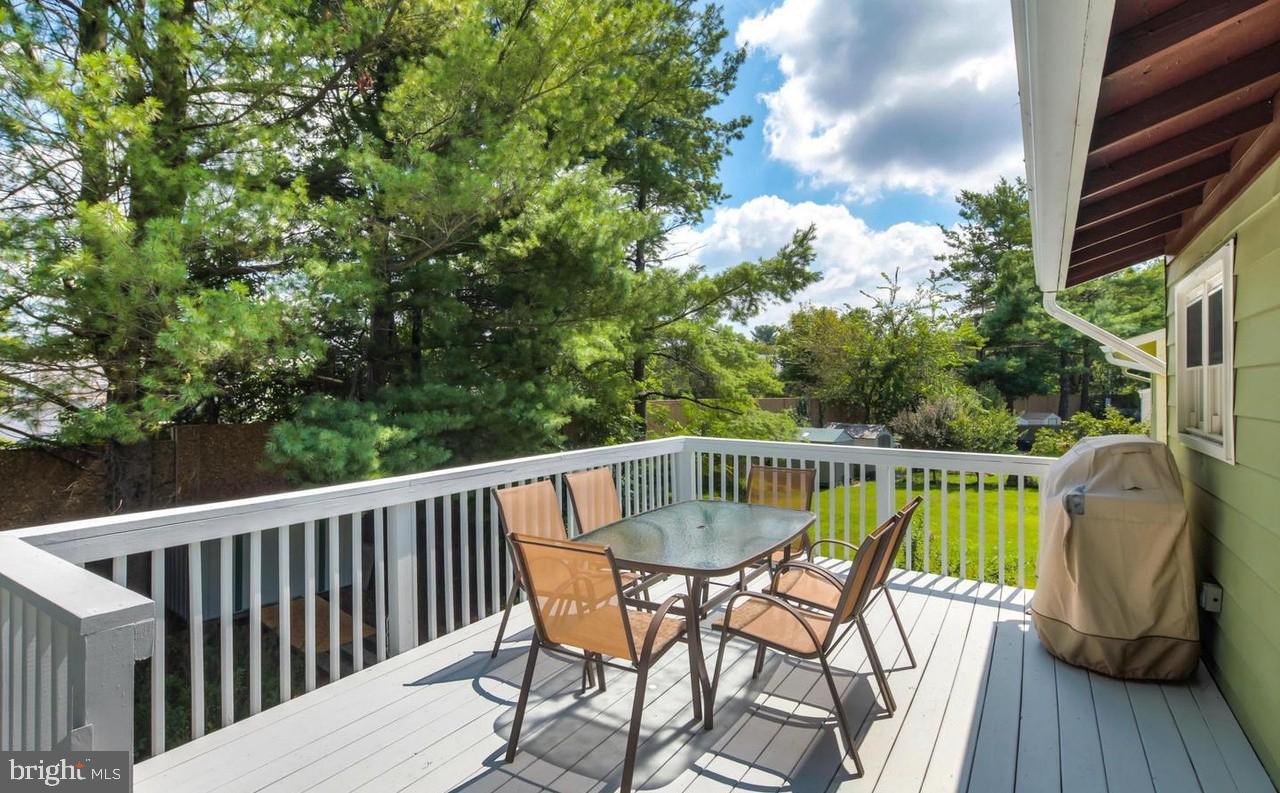 HUNGERFORD - Residential Lease