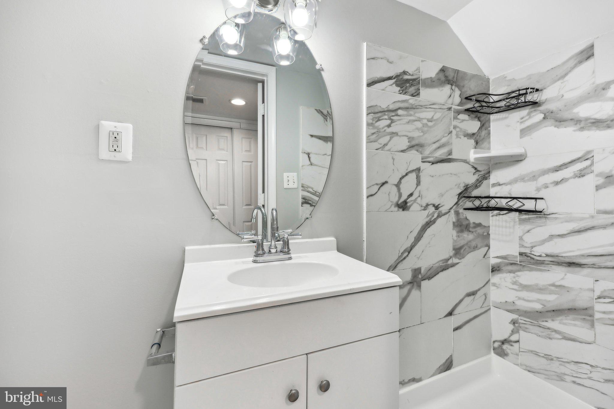 GLENARDEN HEIGHTS - Residential