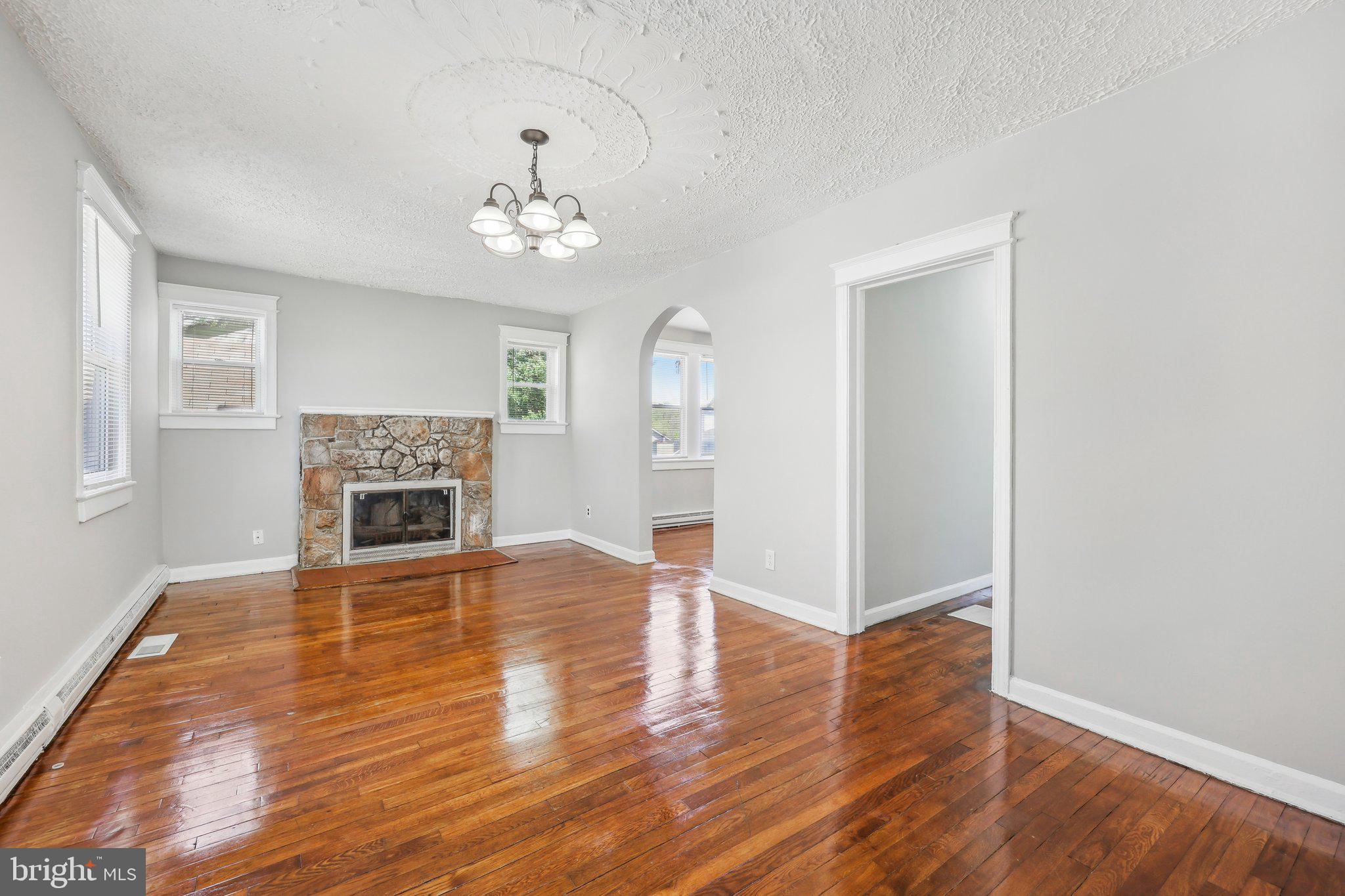 GLENARDEN HEIGHTS - Residential