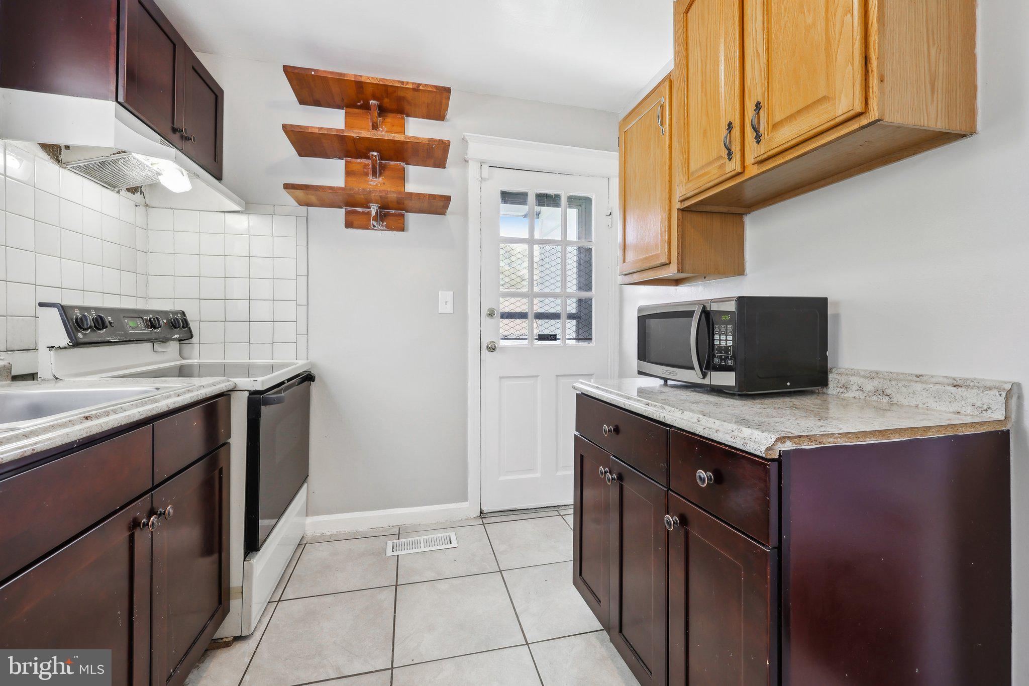 GLENARDEN HEIGHTS - Residential