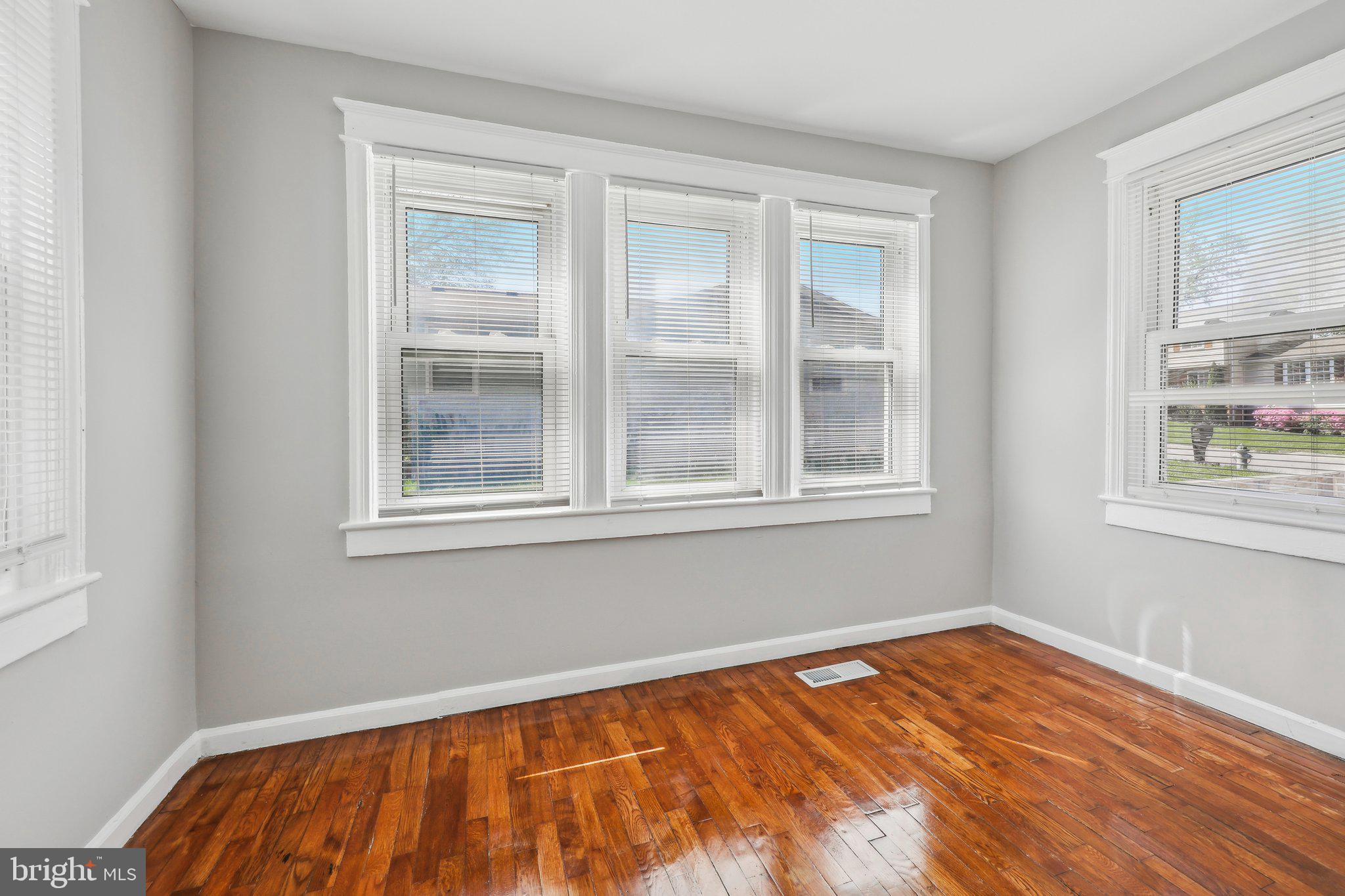 GLENARDEN HEIGHTS - Residential