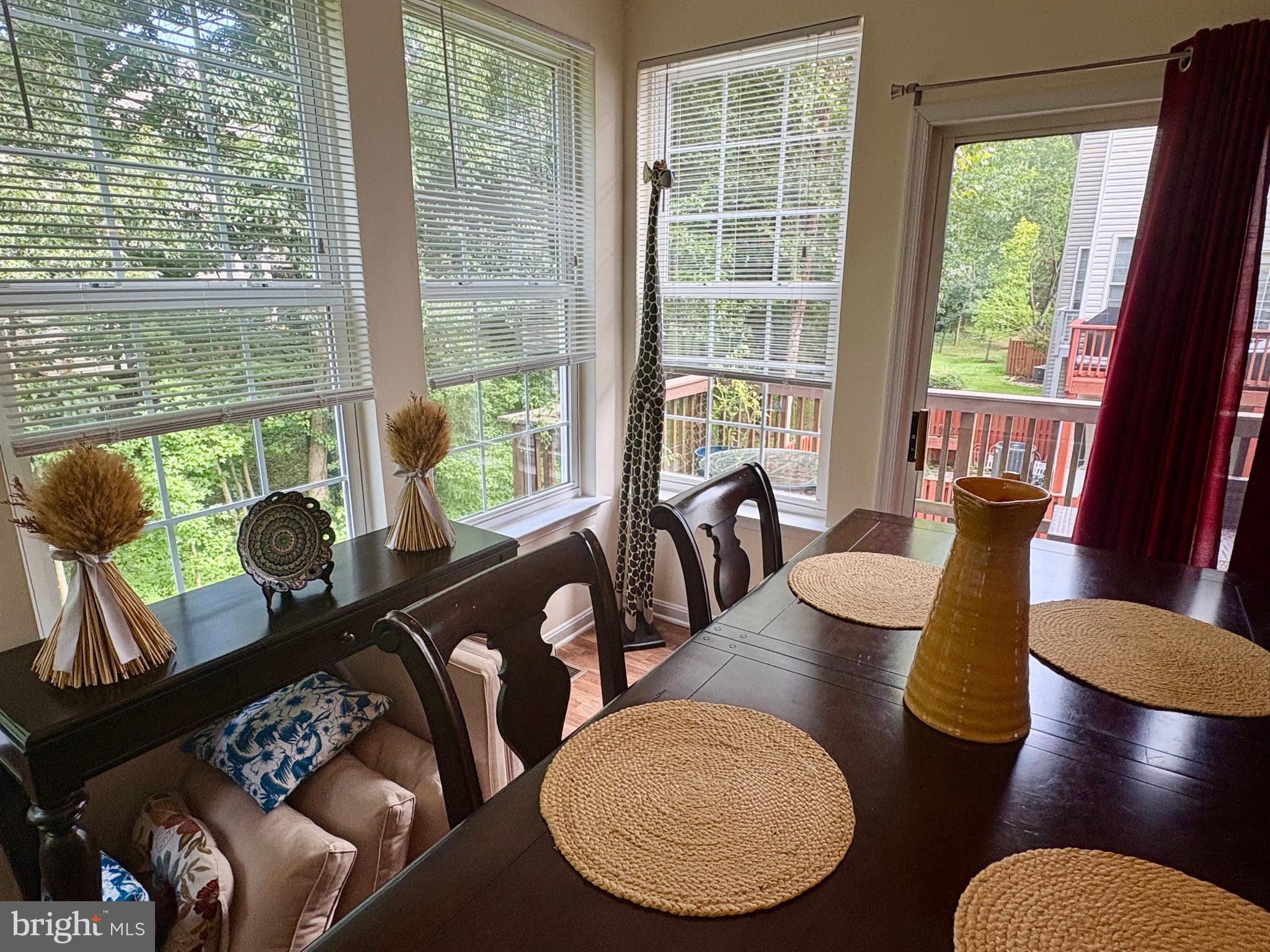 RIVER OAKS - Residential