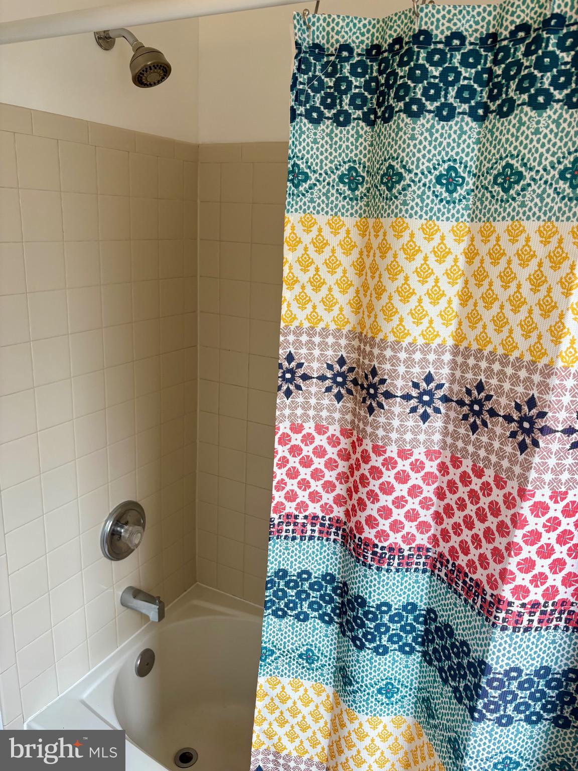 RIVER OAKS - Residential