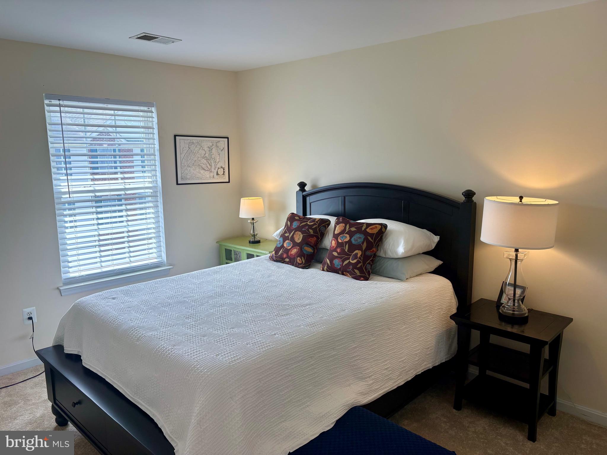 RIVER OAKS - Residential