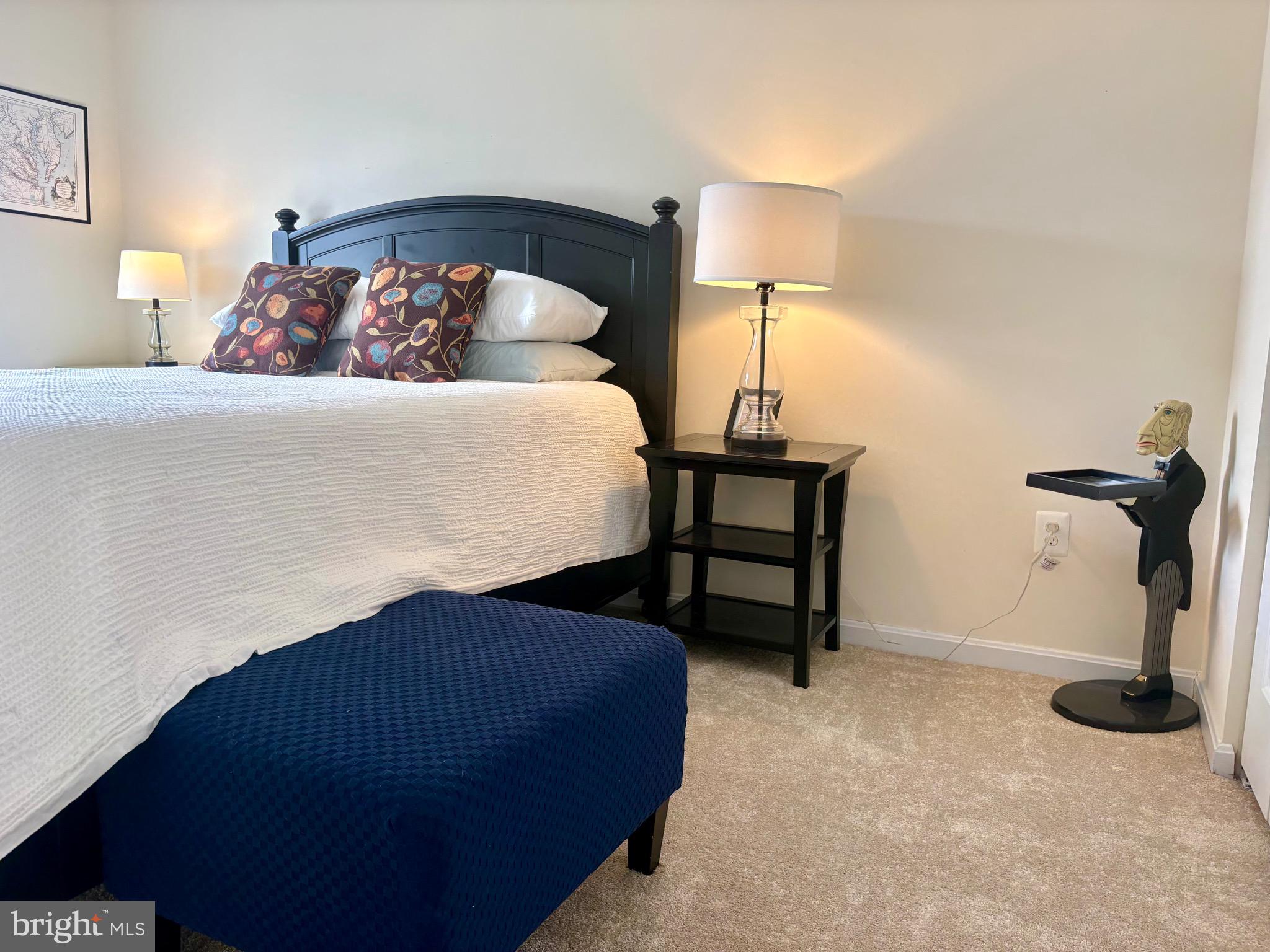 RIVER OAKS - Residential