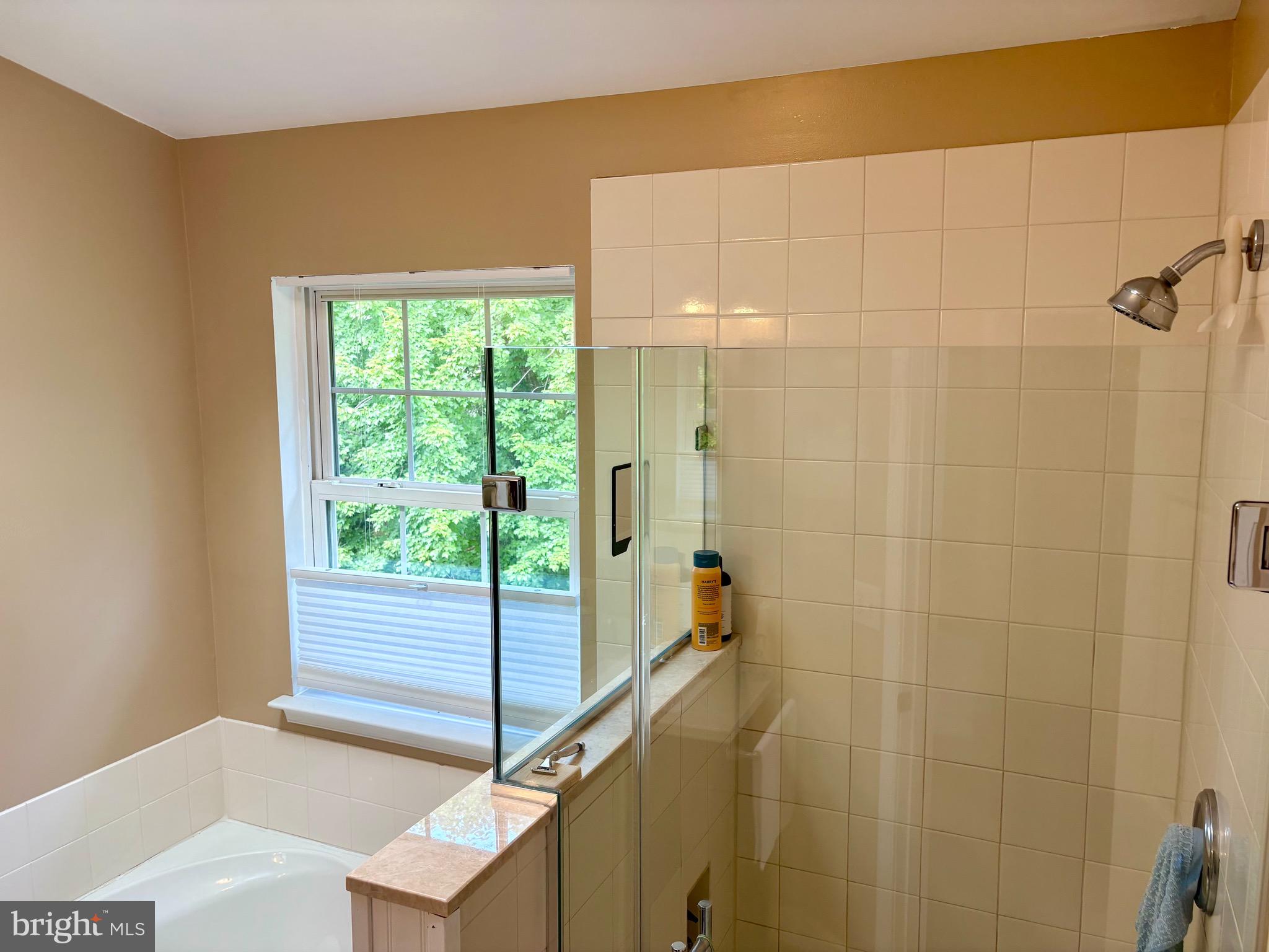 RIVER OAKS - Residential