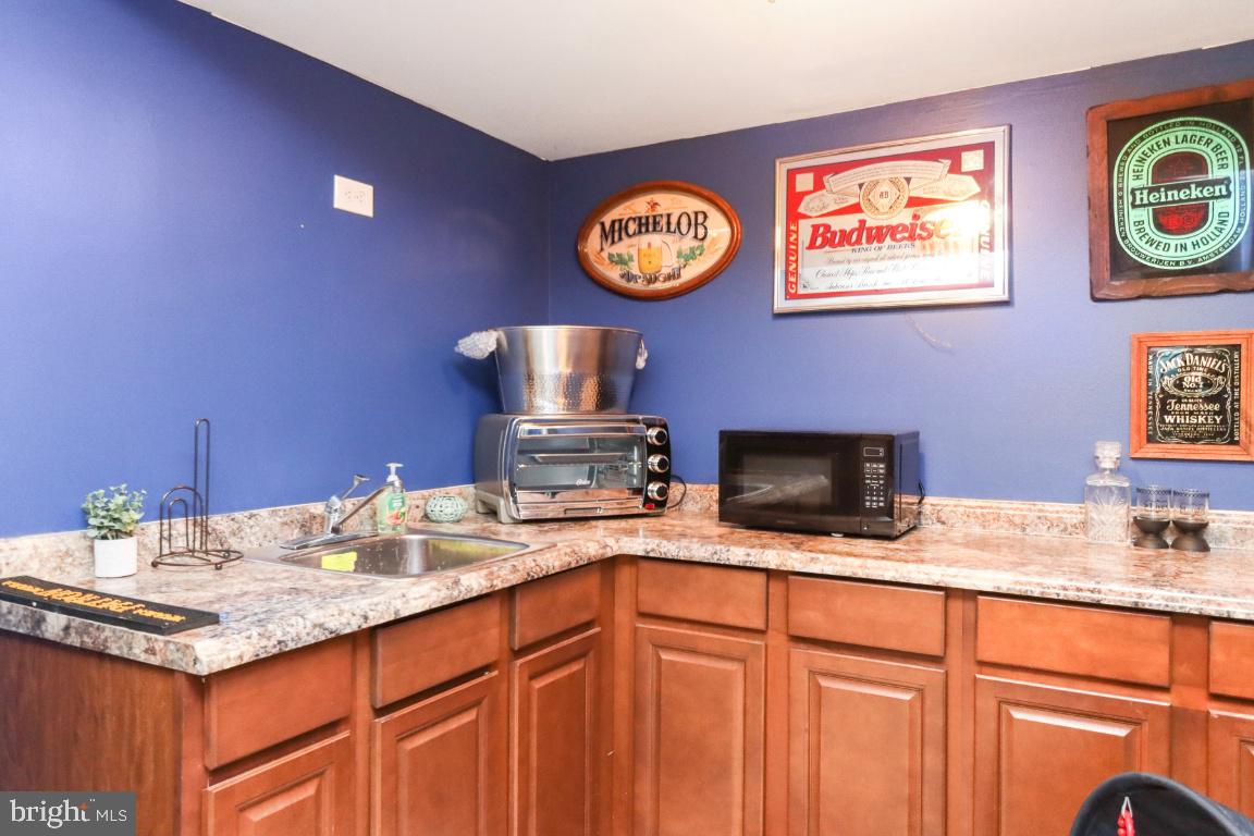 THE HIGHLANDS - Residential