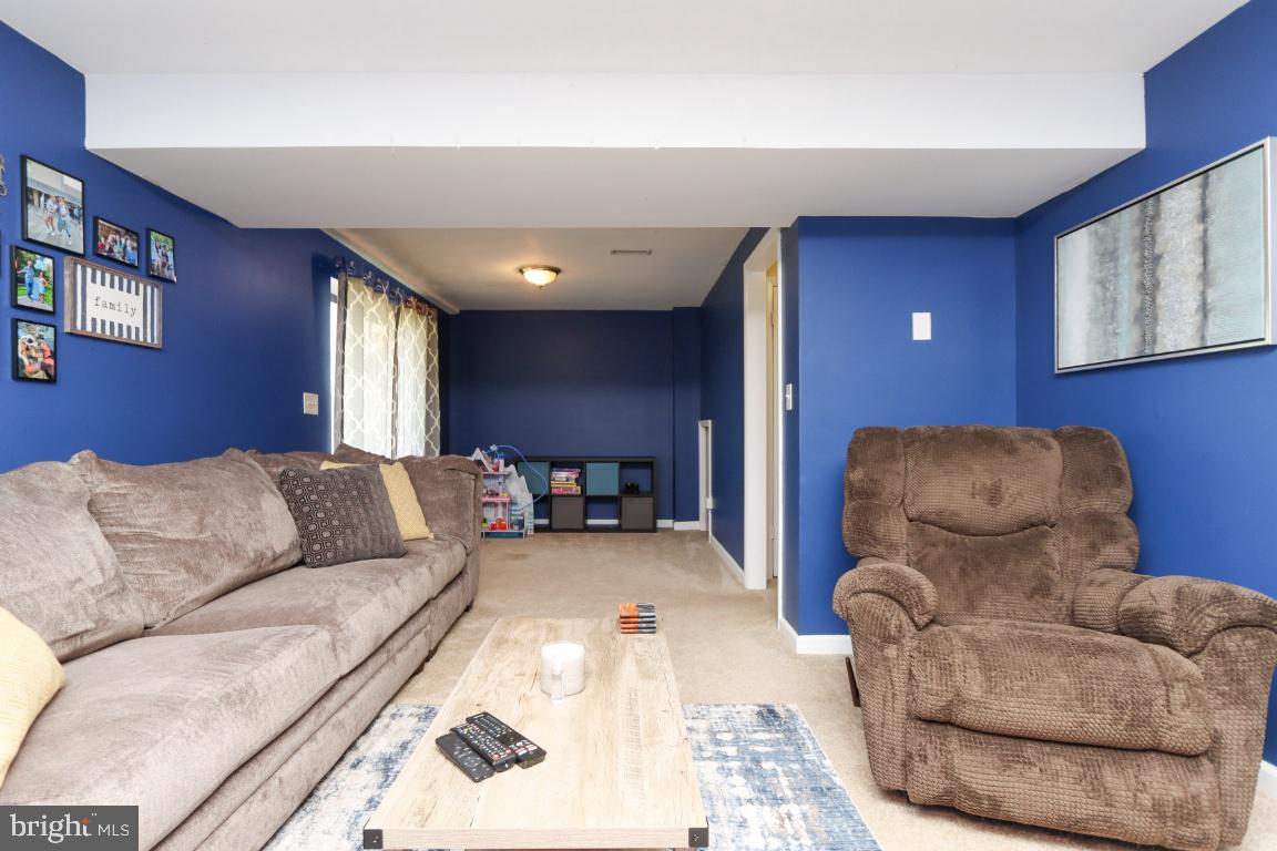 THE HIGHLANDS - Residential