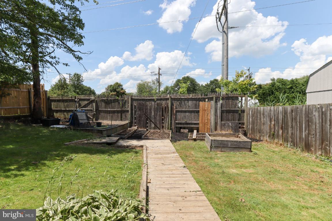 THE HIGHLANDS - Residential