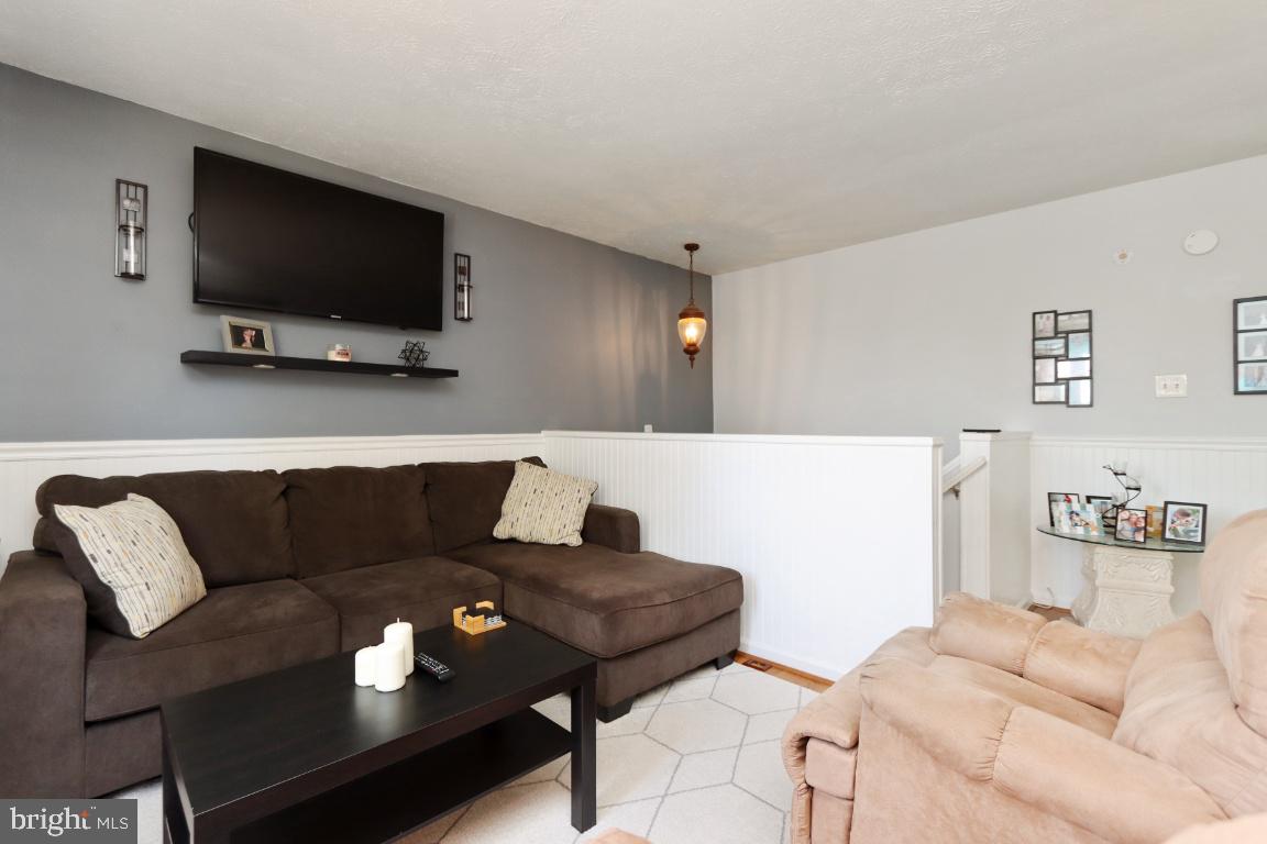 THE HIGHLANDS - Residential