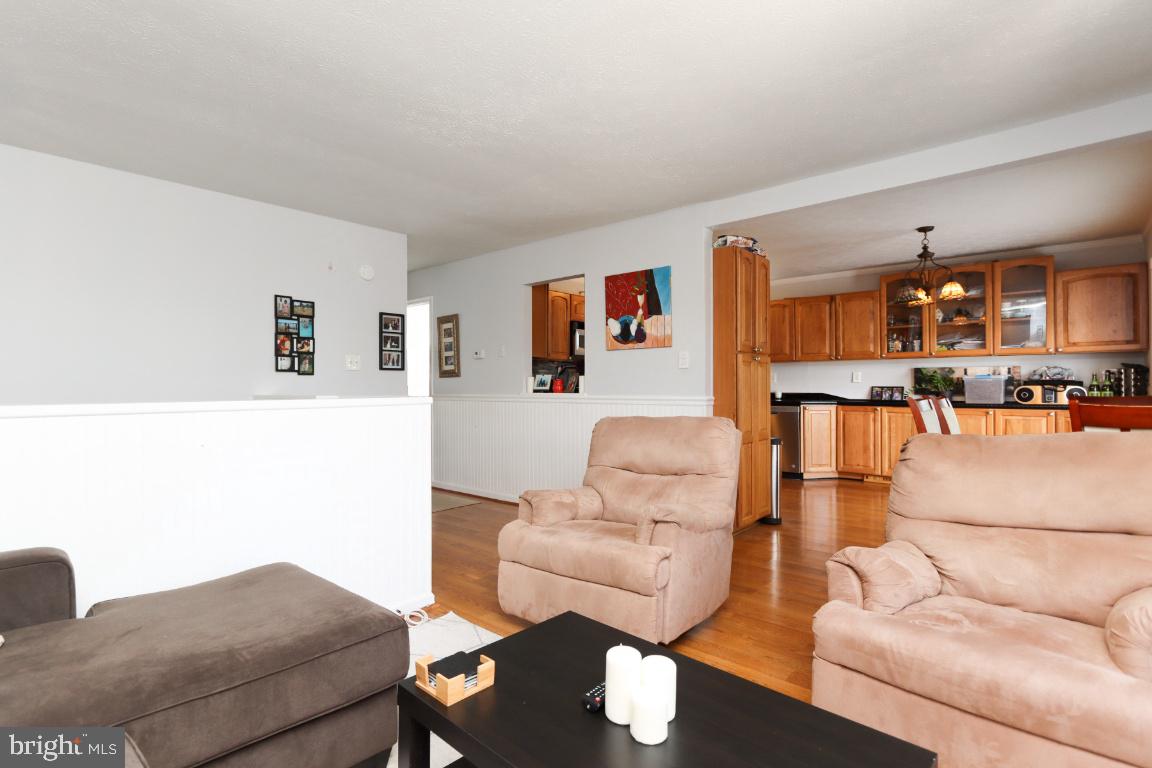 THE HIGHLANDS - Residential