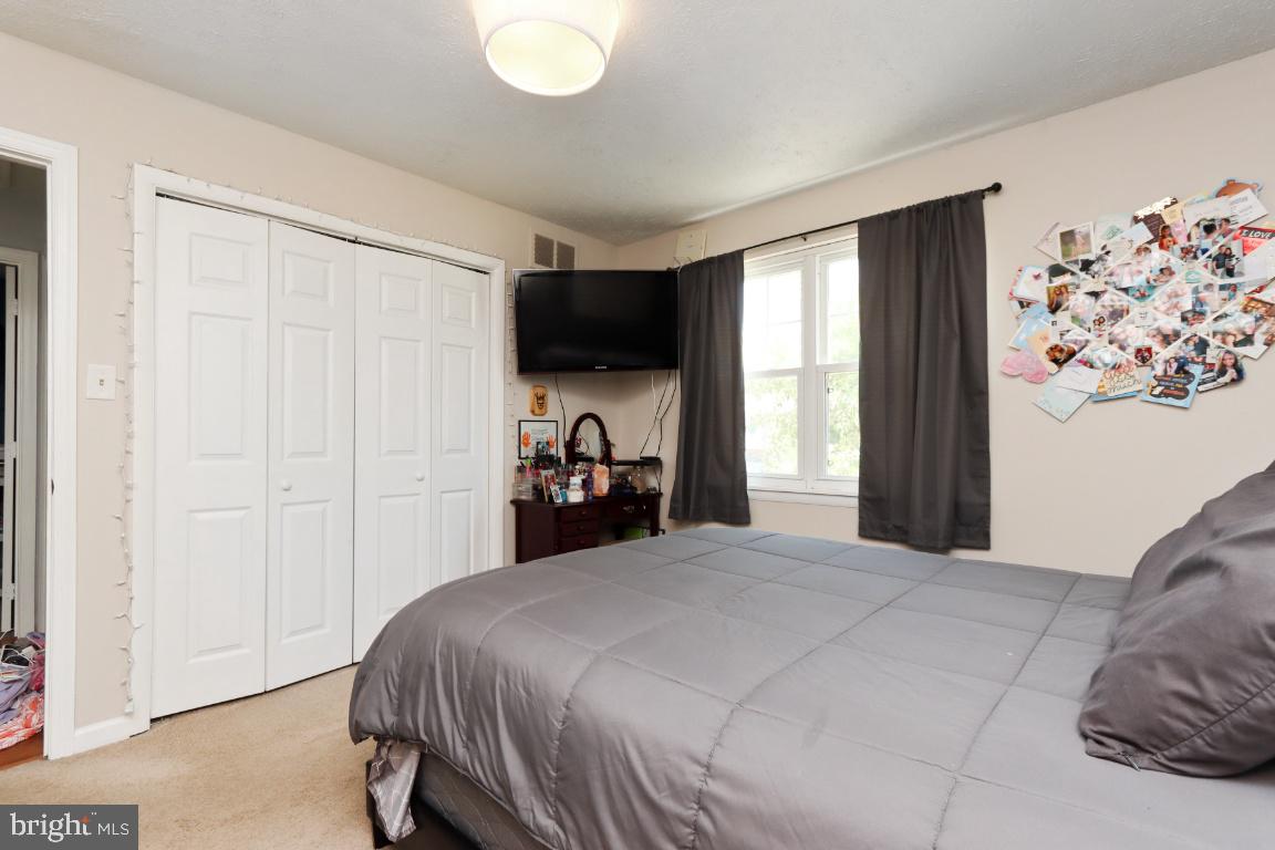 THE HIGHLANDS - Residential