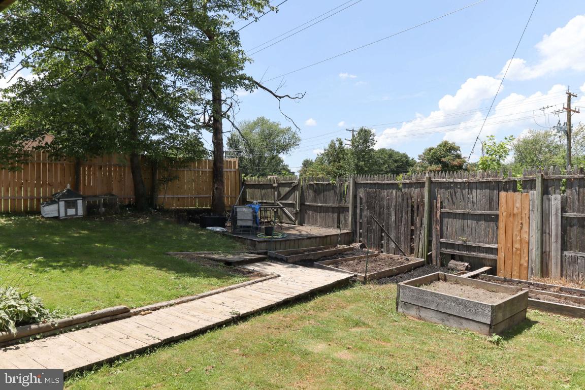 THE HIGHLANDS - Residential