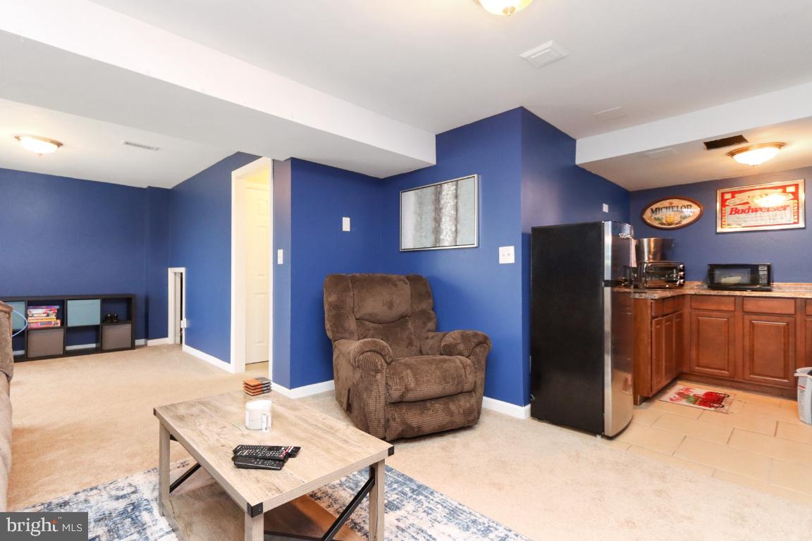 THE HIGHLANDS - Residential