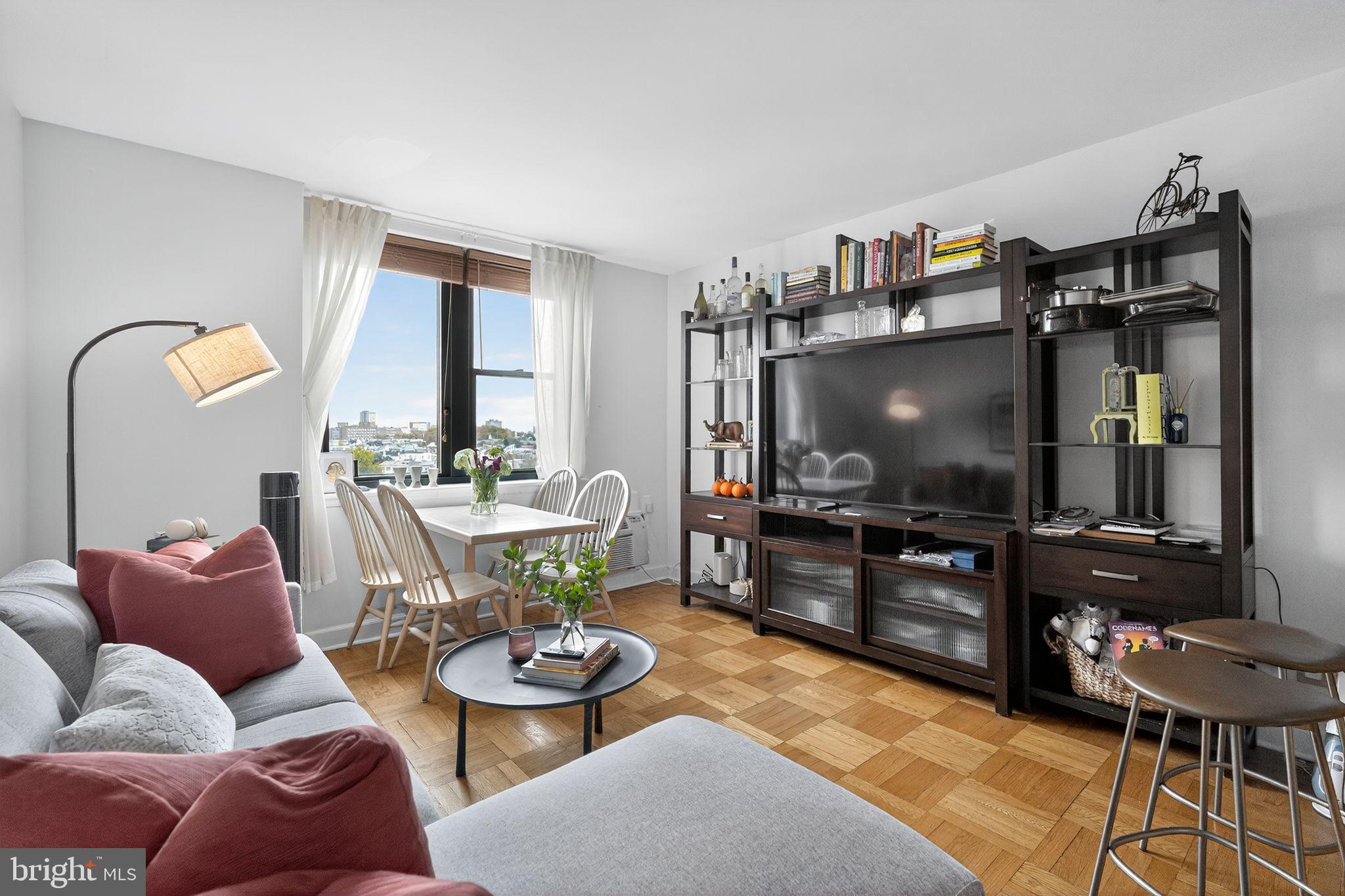 ART MUSEUM AREA - Residential