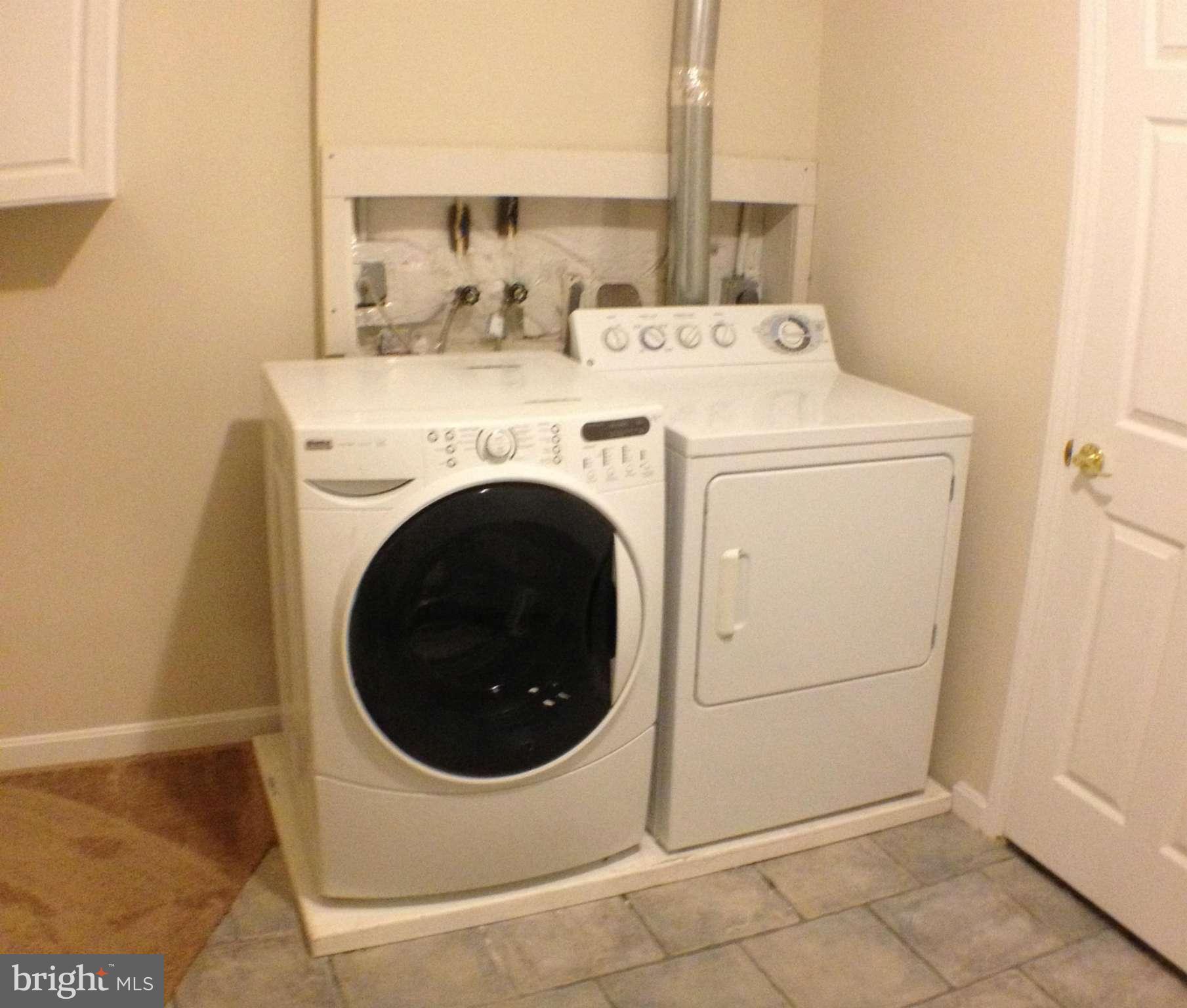 SEVEN OAKS - Residential