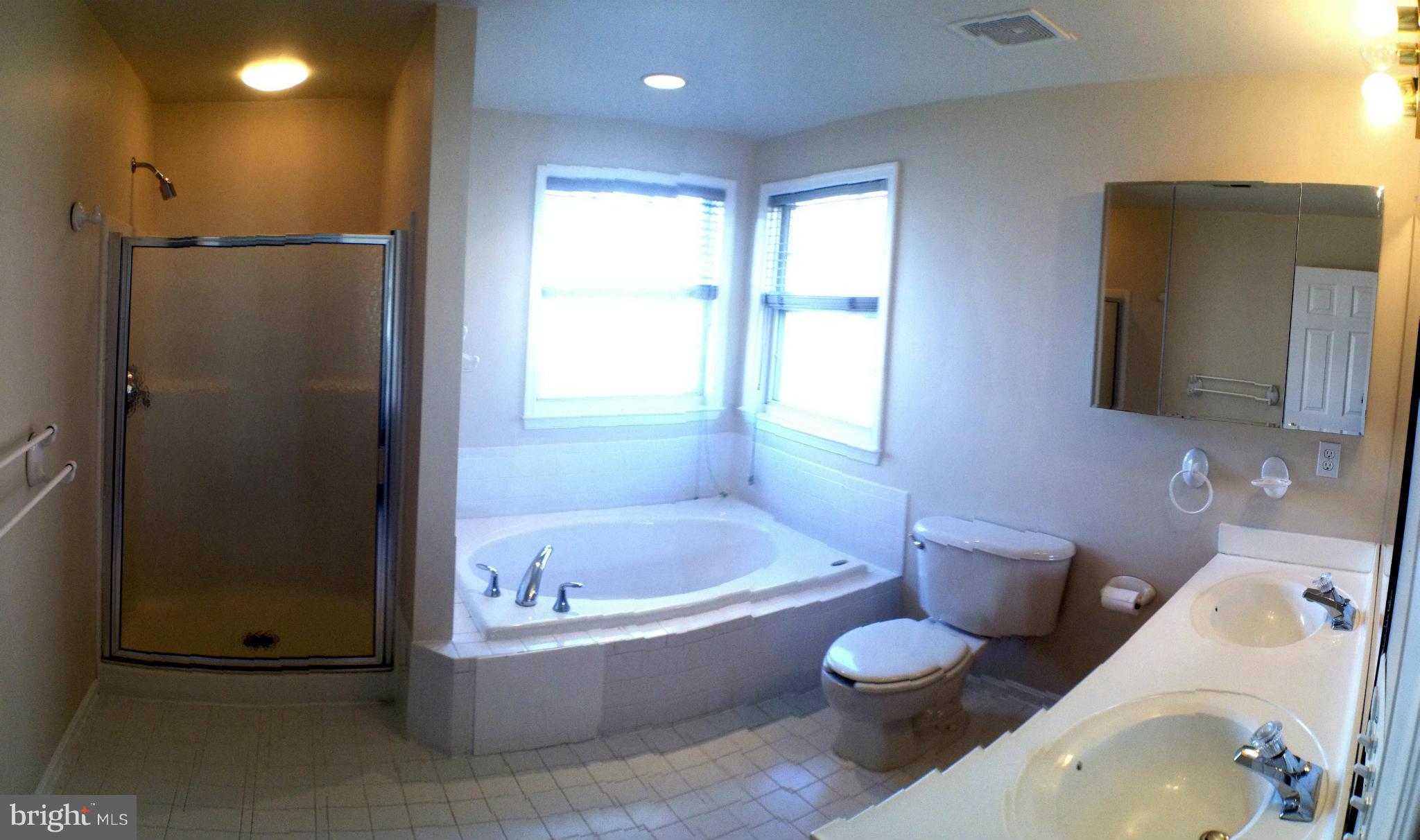 SEVEN OAKS - Residential