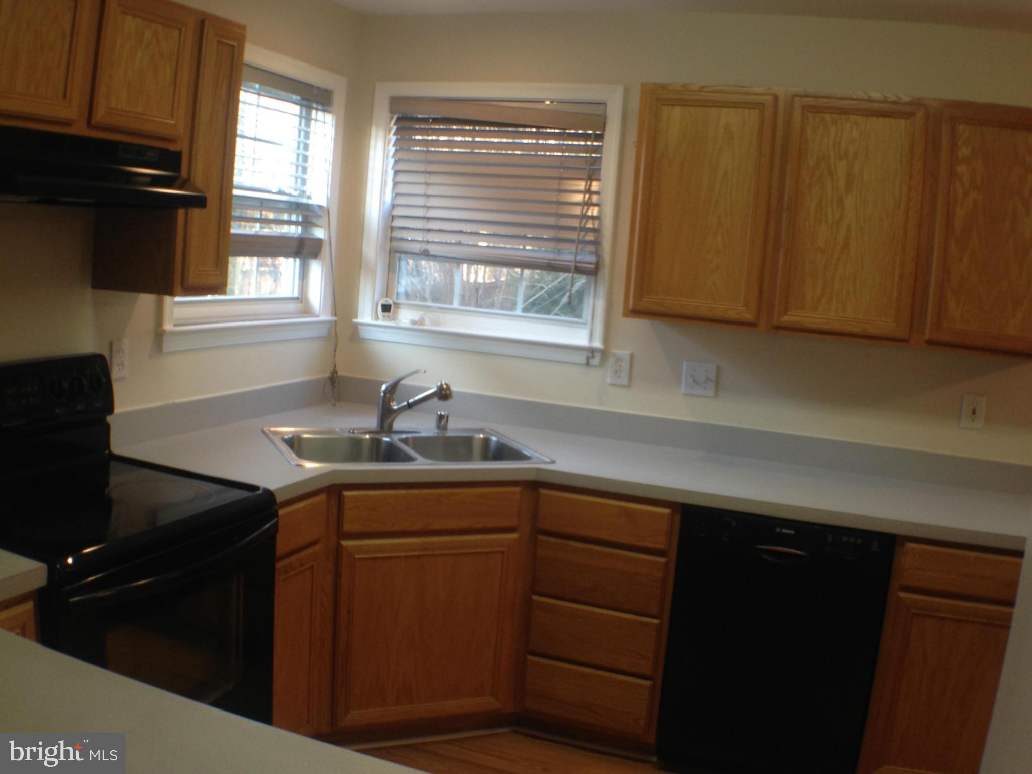 SEVEN OAKS - Residential