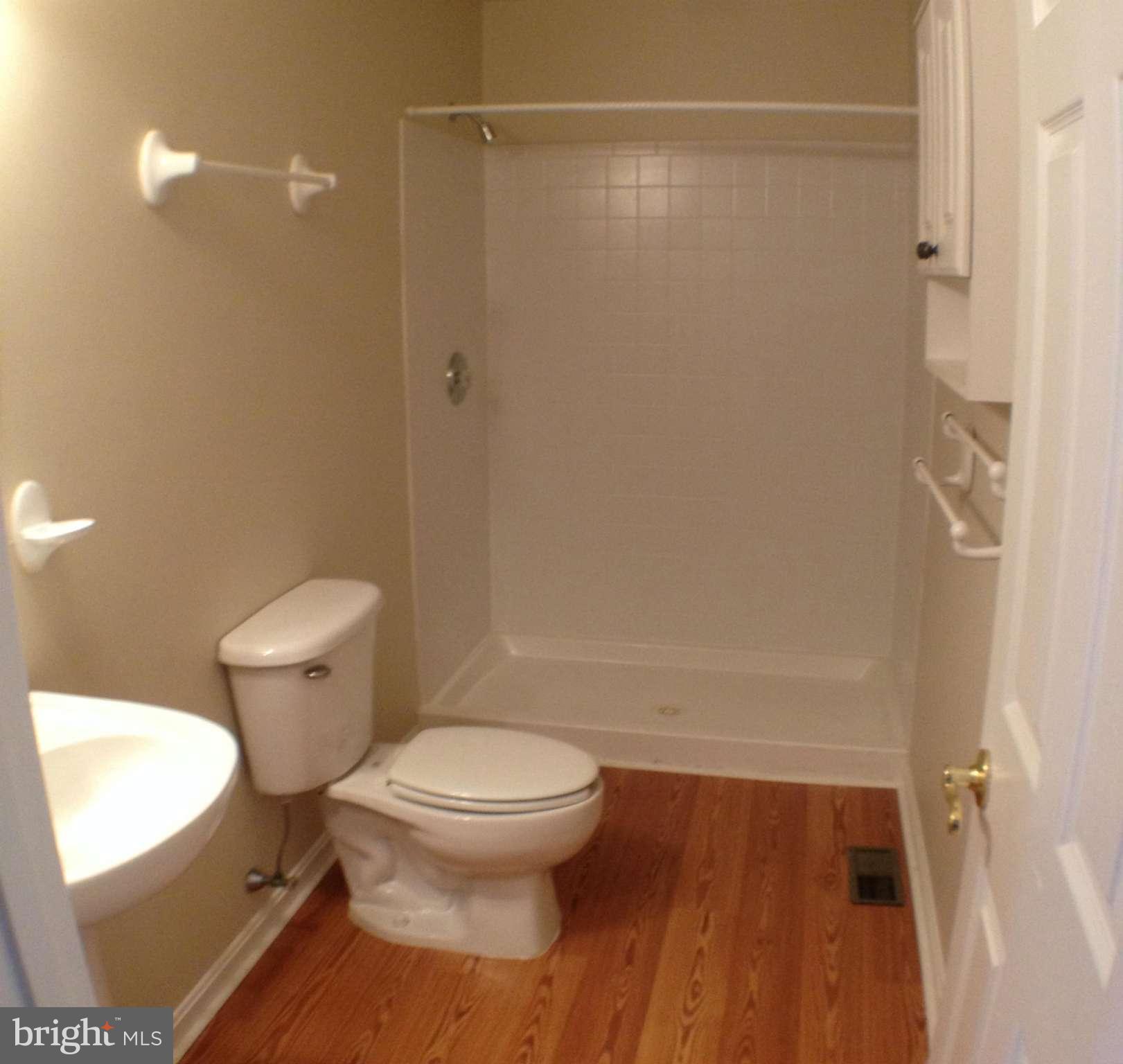 SEVEN OAKS - Residential