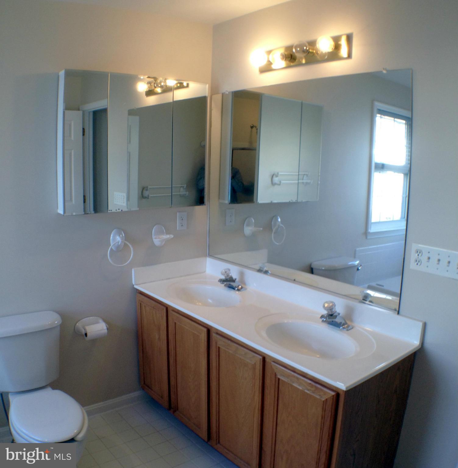 SEVEN OAKS - Residential