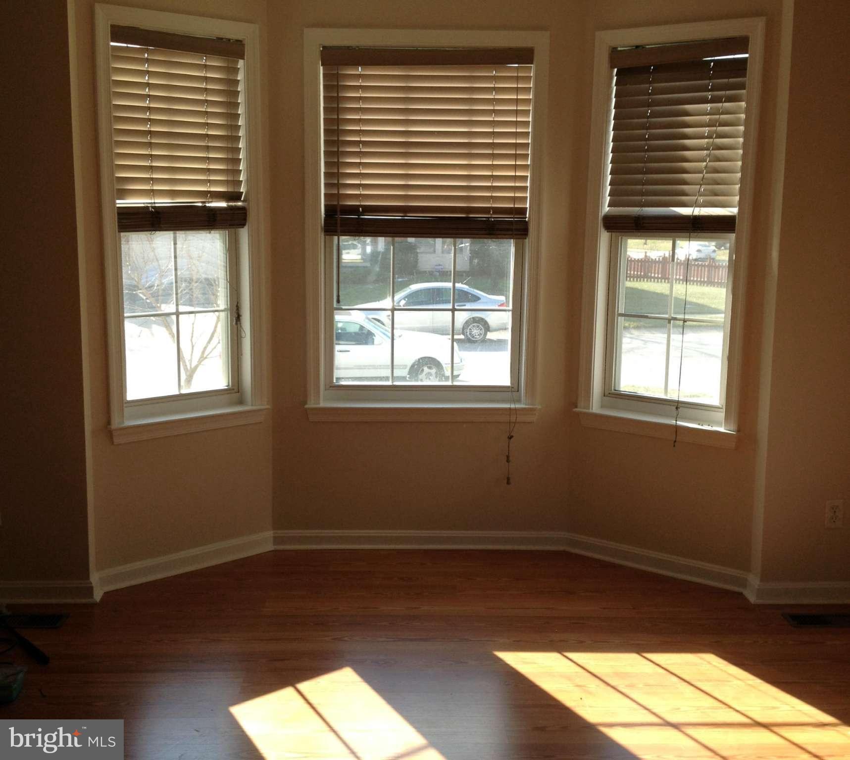 SEVEN OAKS - Residential