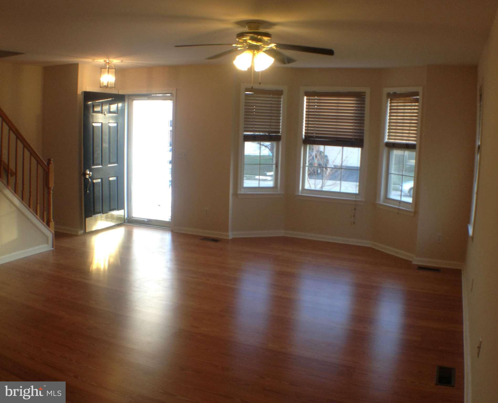 SEVEN OAKS - Residential