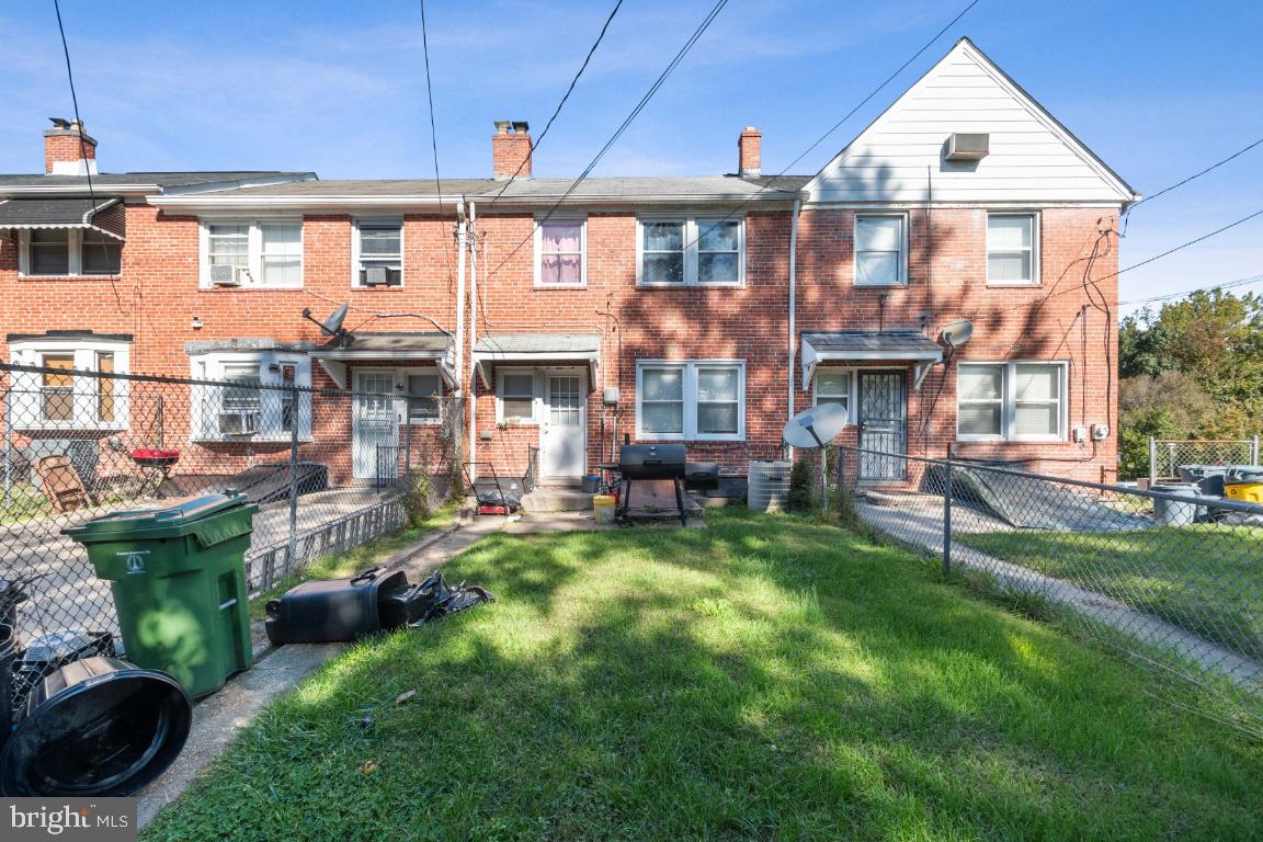 NORTHWOOD - Residential