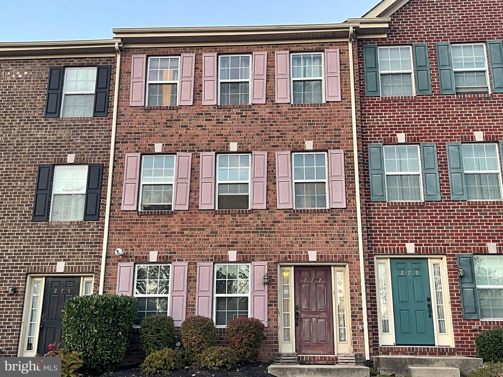 Photo of 277 Industrial Highway, POTTSTOWN, PA 19464 (MLS # PAMC2159044)