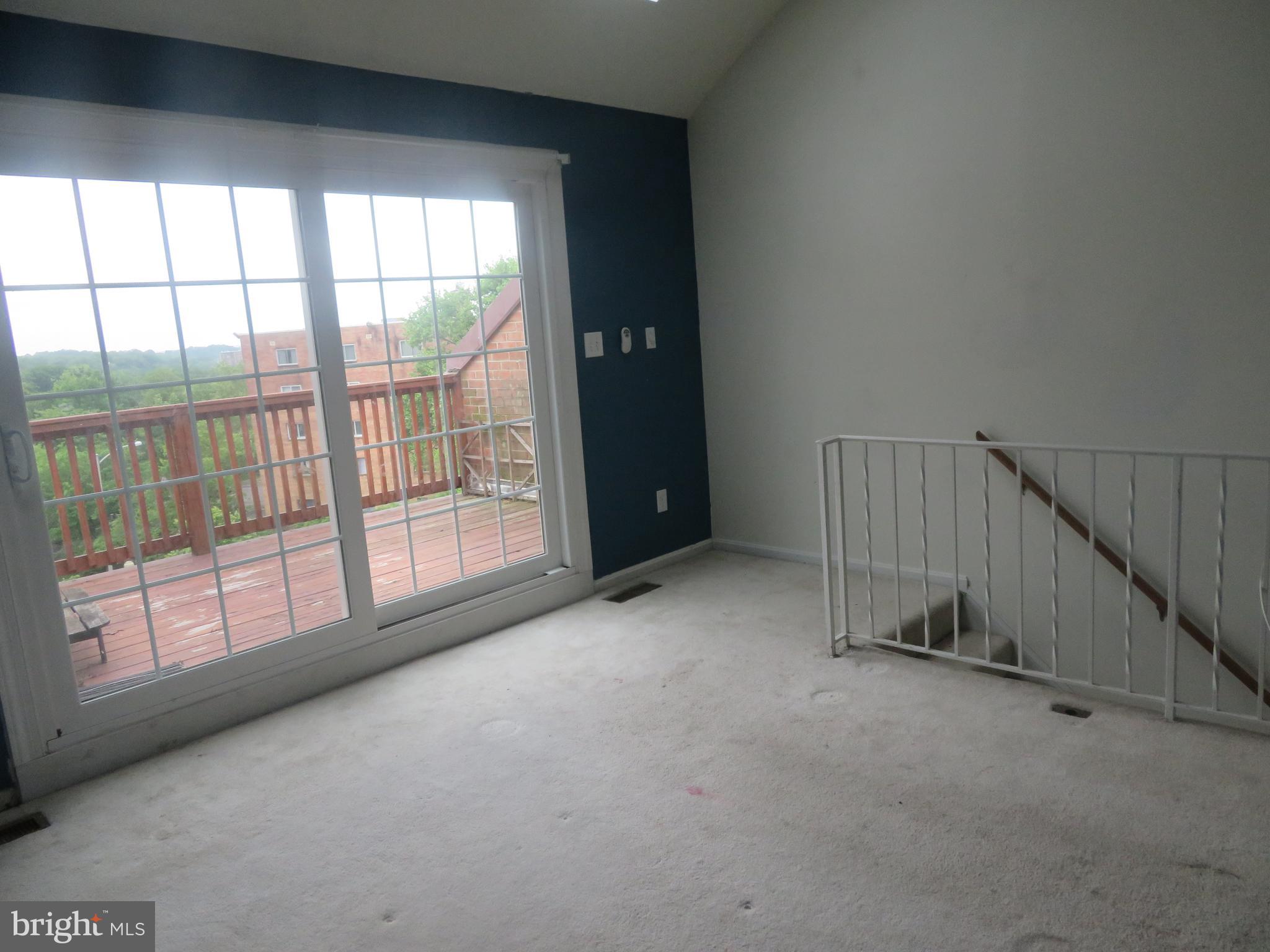 FOREST KNOLL - Residential