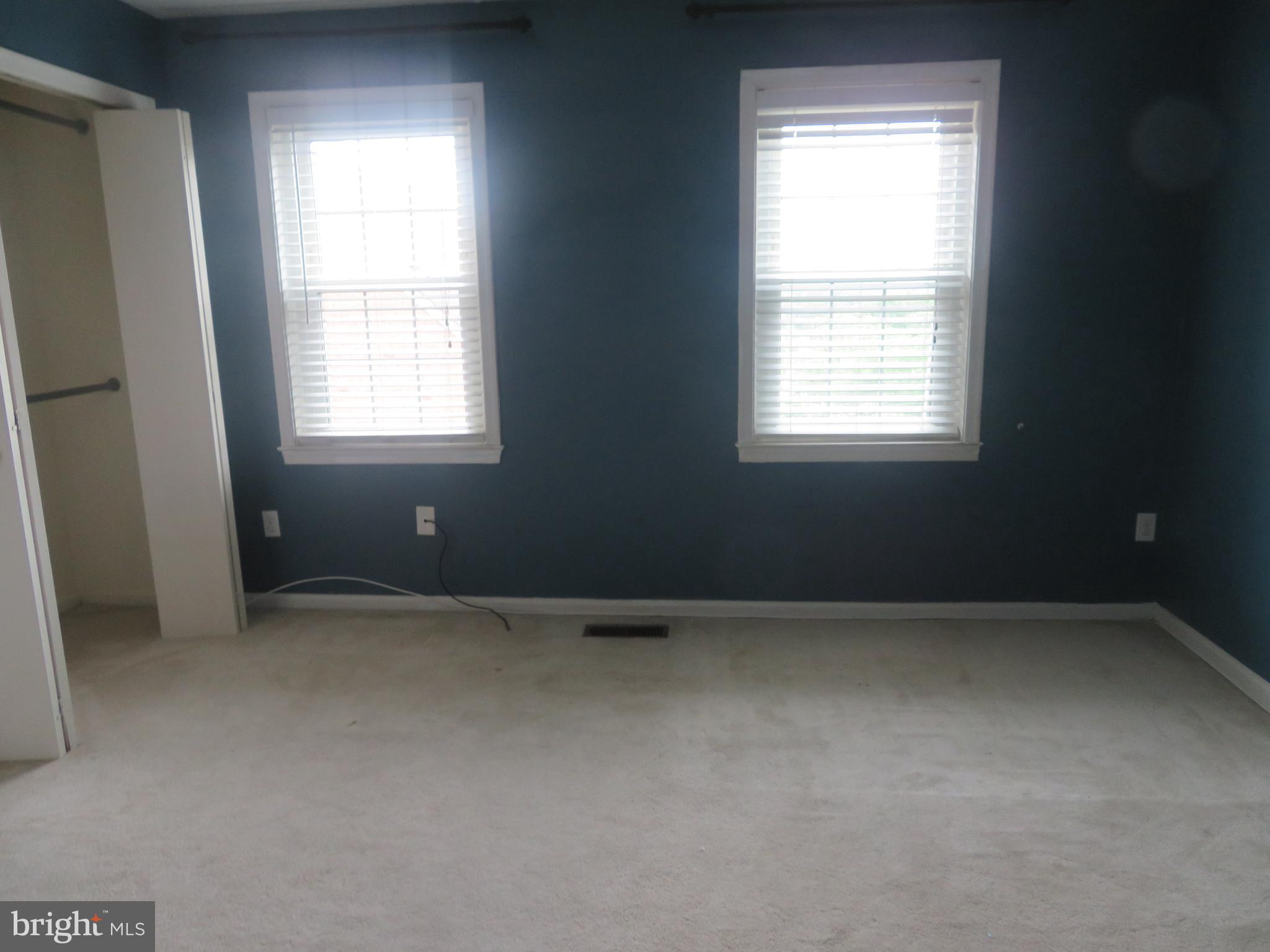 FOREST KNOLL - Residential