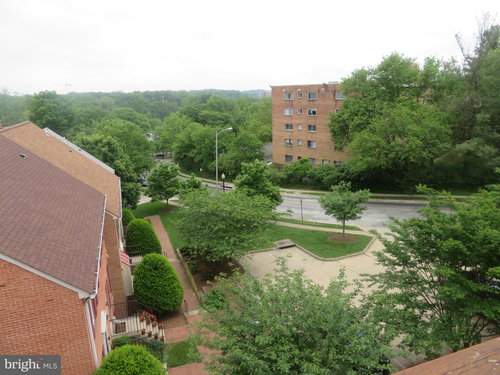 FOREST KNOLL - Residential