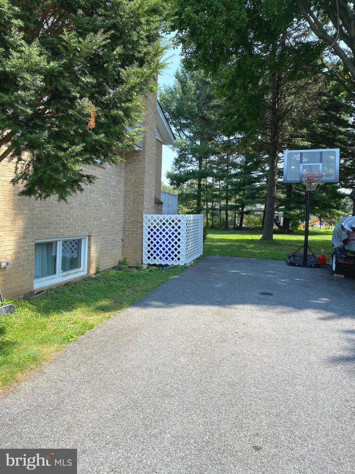 CLOVER HILL - Residential