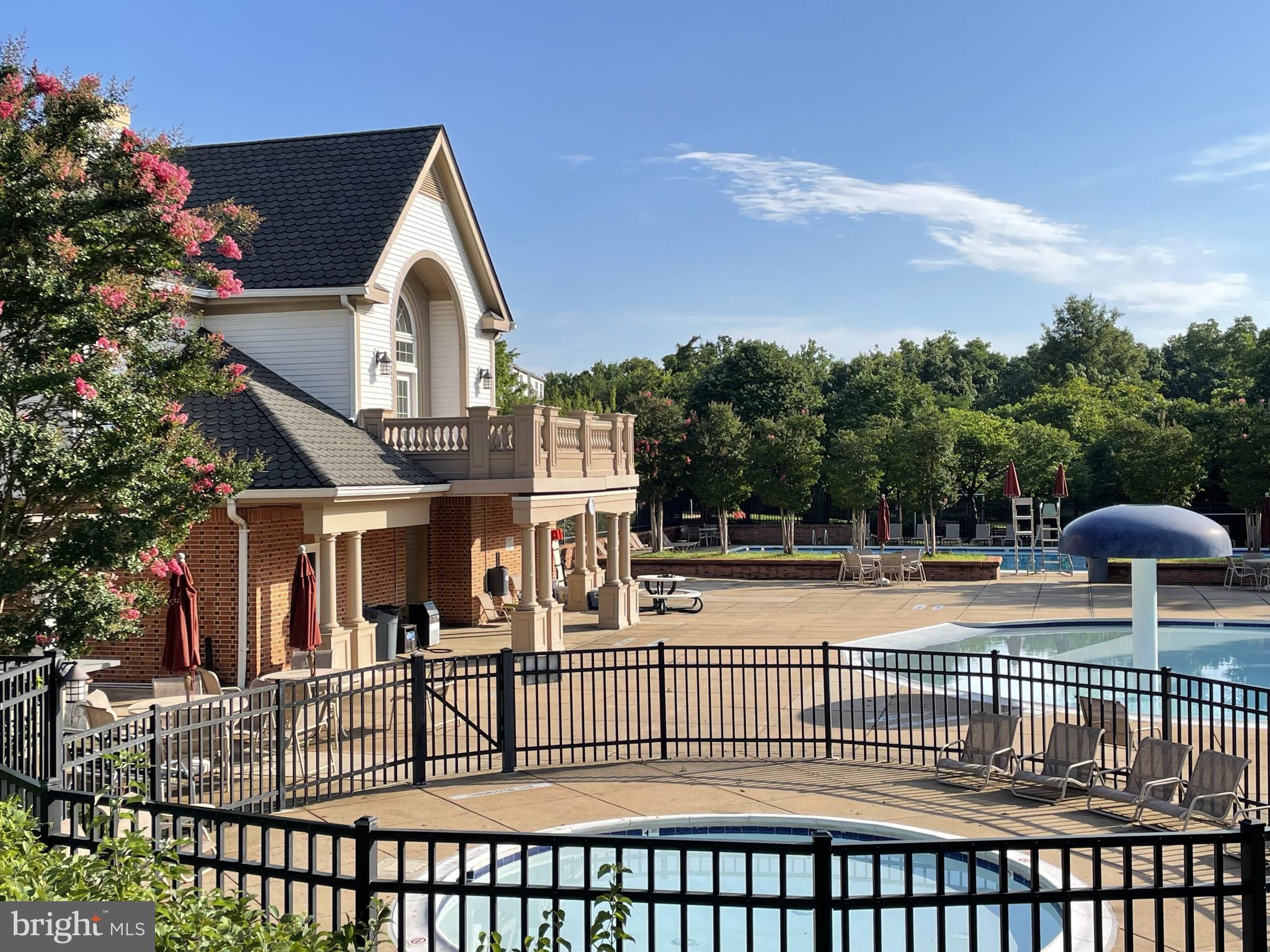 DOMINION STATION - Residential