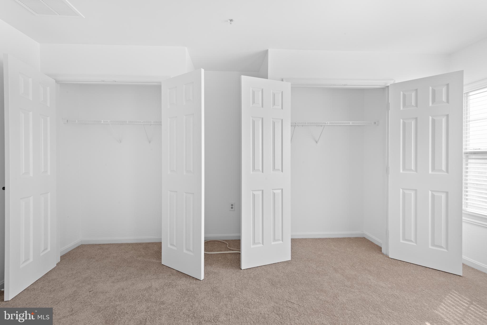 GREENBROOK MANOR - Residential