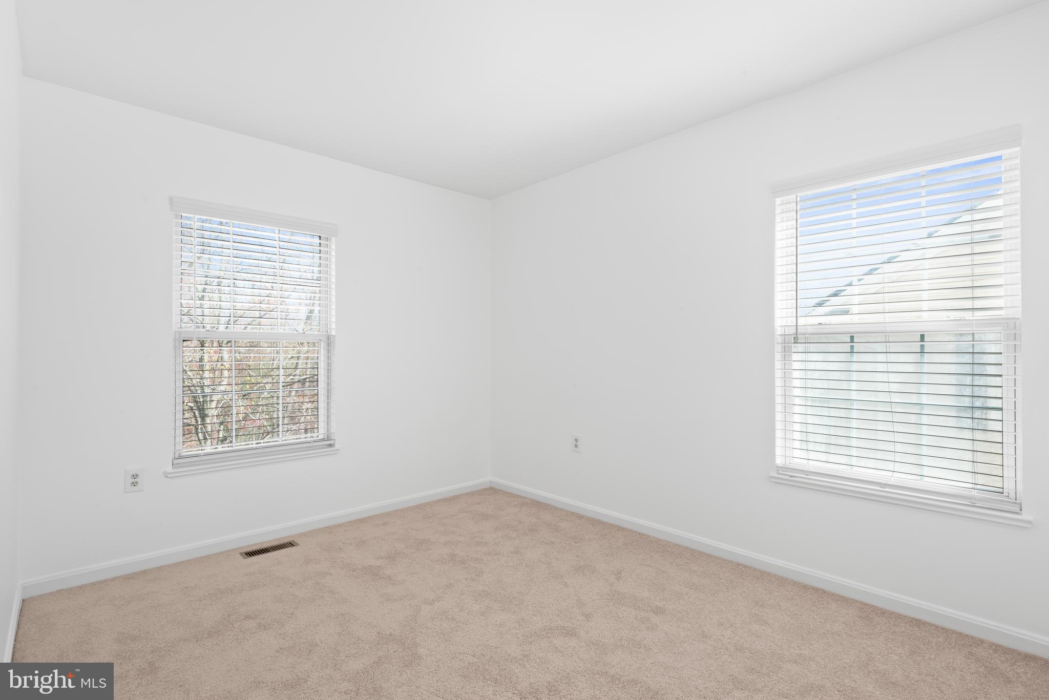 GREENBROOK MANOR - Residential