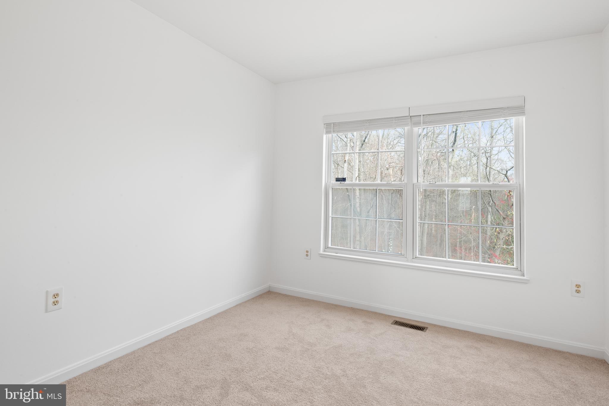 GREENBROOK MANOR - Residential