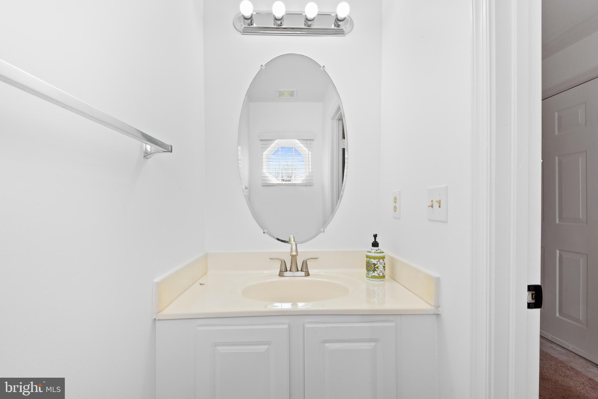 GREENBROOK MANOR - Residential