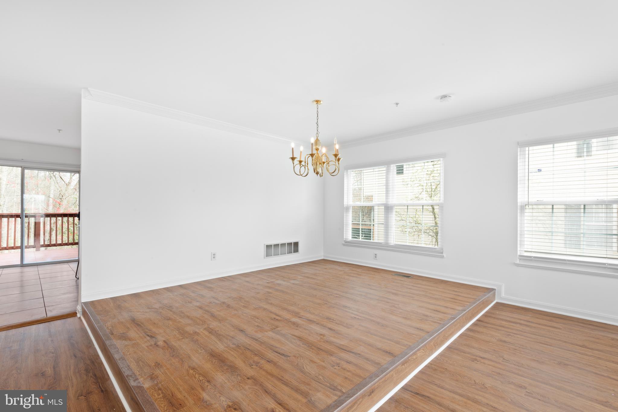 GREENBROOK MANOR - Residential