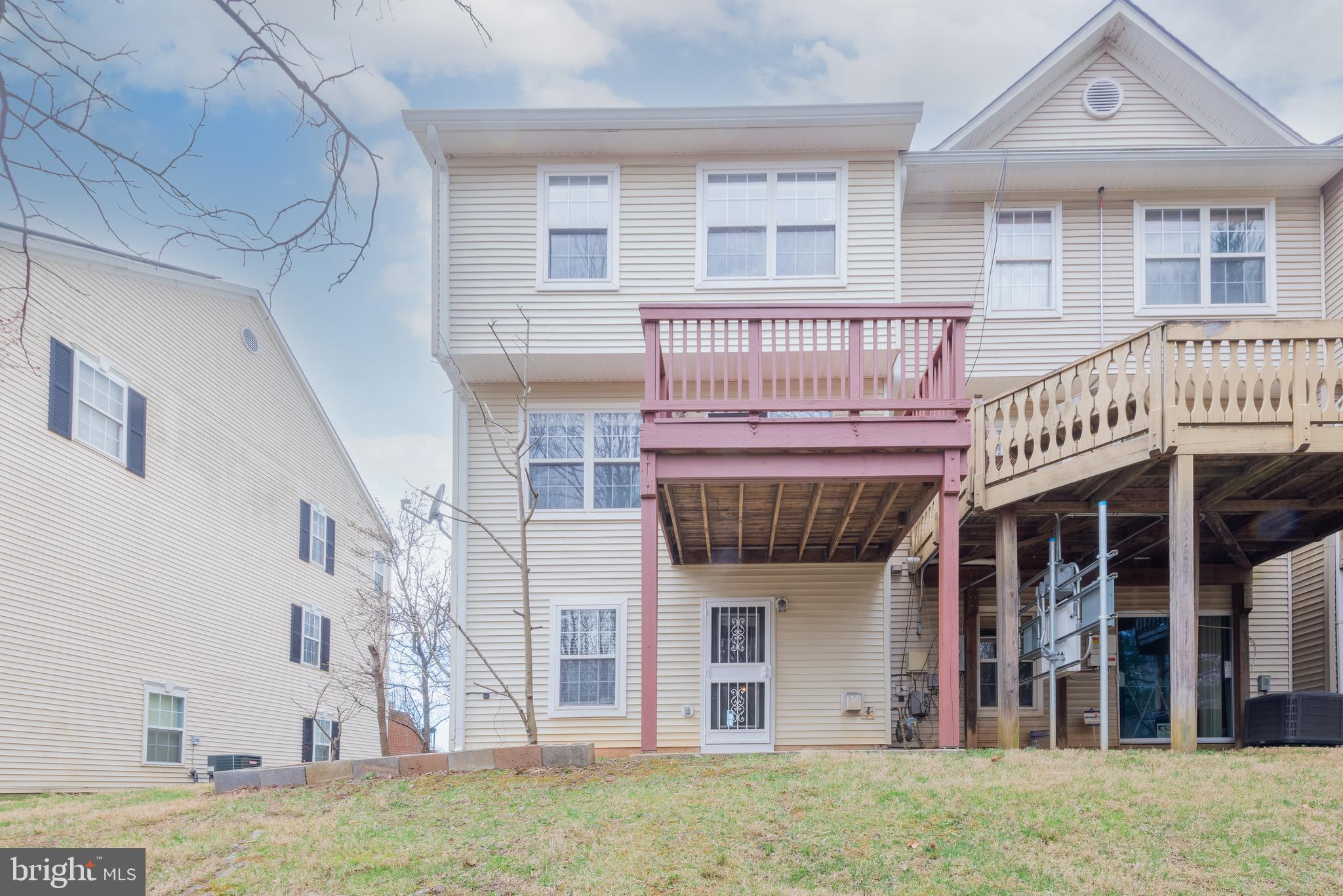 GREENBROOK MANOR - Residential