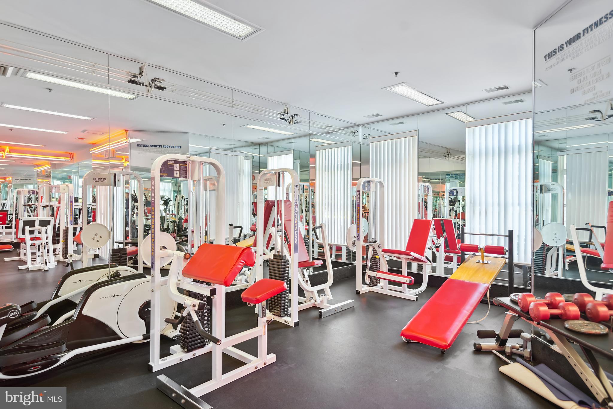 GREENBROOK MANOR - Residential