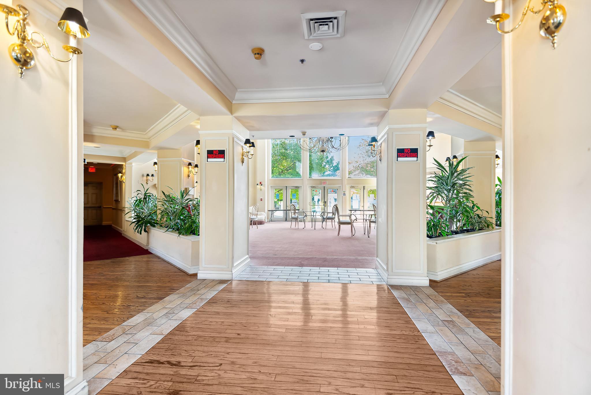 GREENBROOK MANOR - Residential