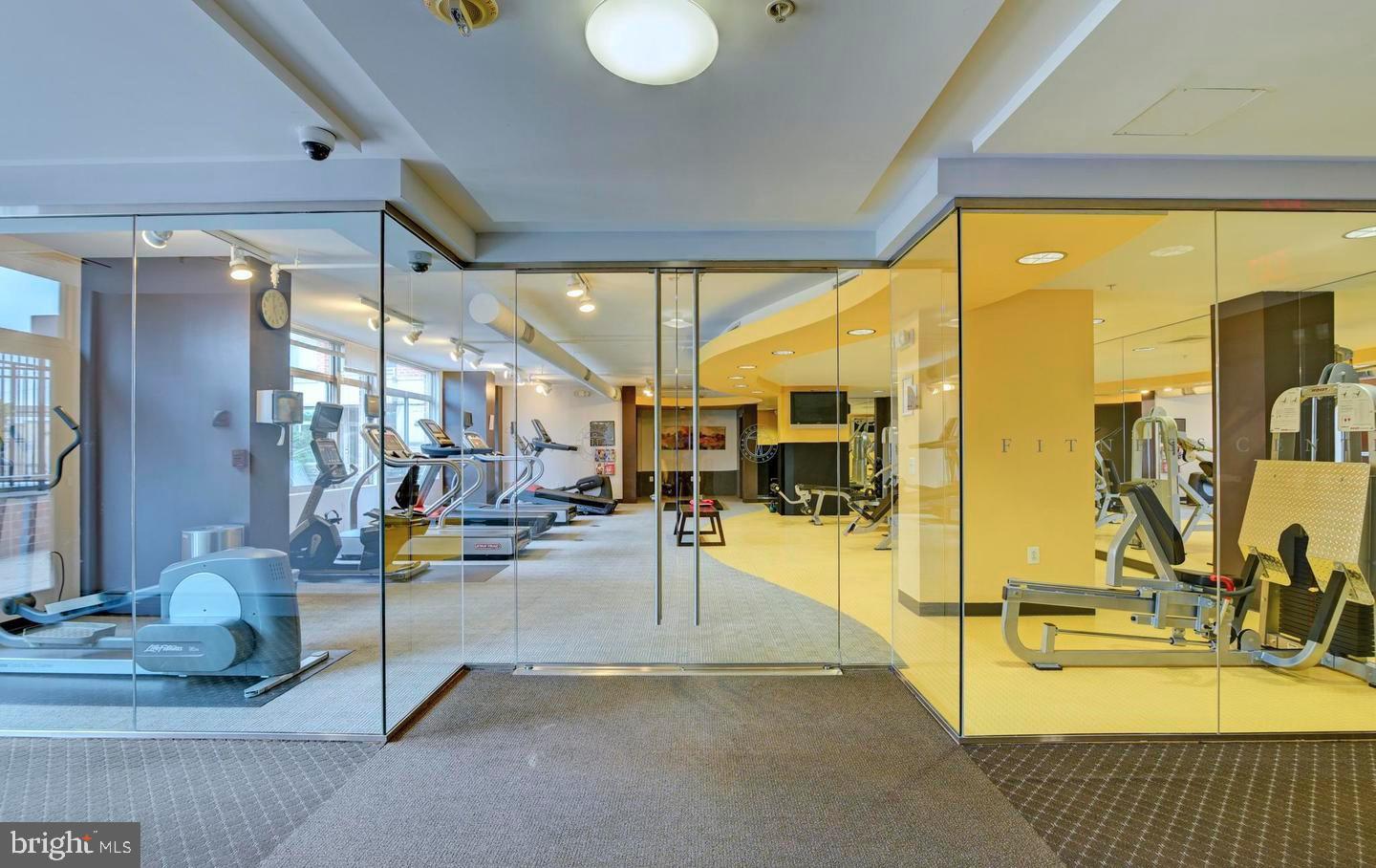 ECLIPSE ON CENTER PARK - Residential Lease